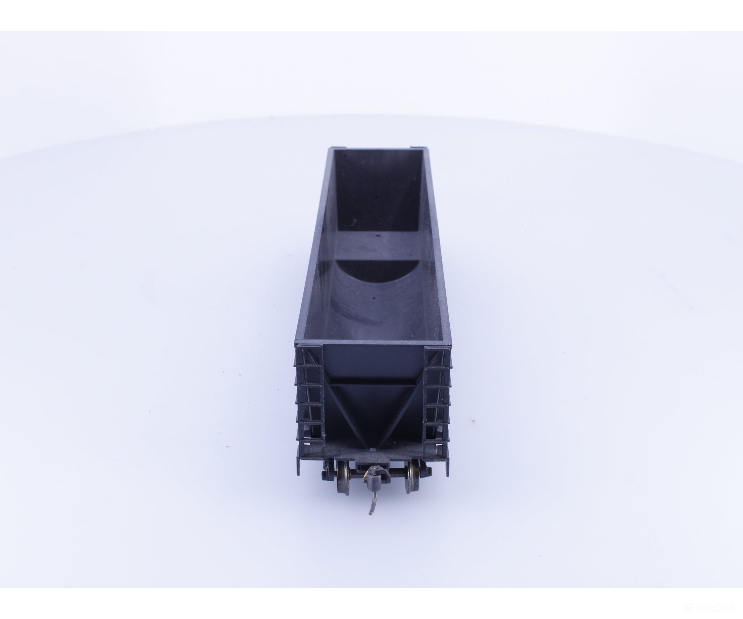 Roundhouse 1660 HO 50’ Bathtub Gondola #16 Undecorated (#1) - Freight Cars