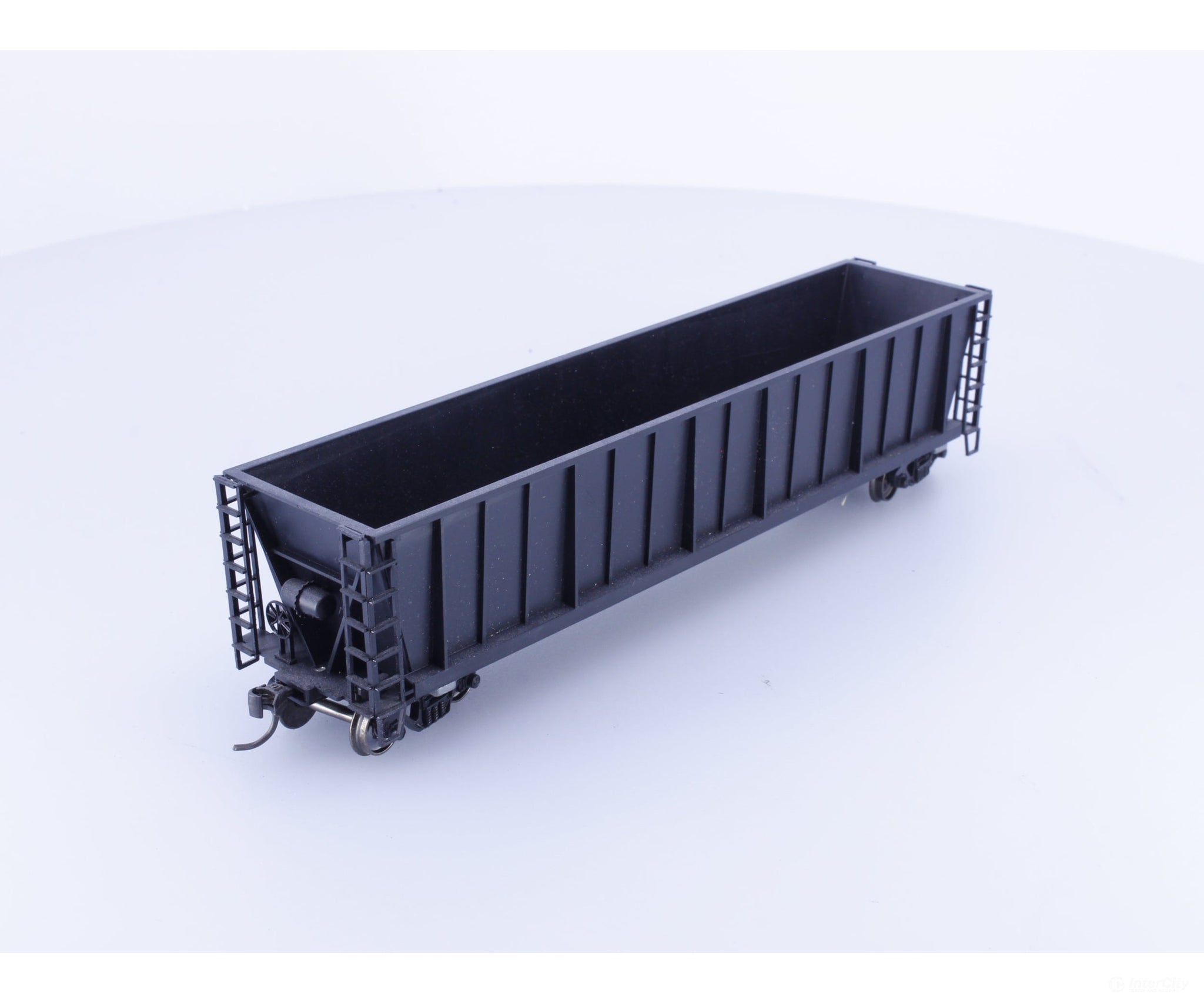Roundhouse 1660 HO 50’ Bathtub Gondola #16 Undecorated (#1) - Freight Cars
