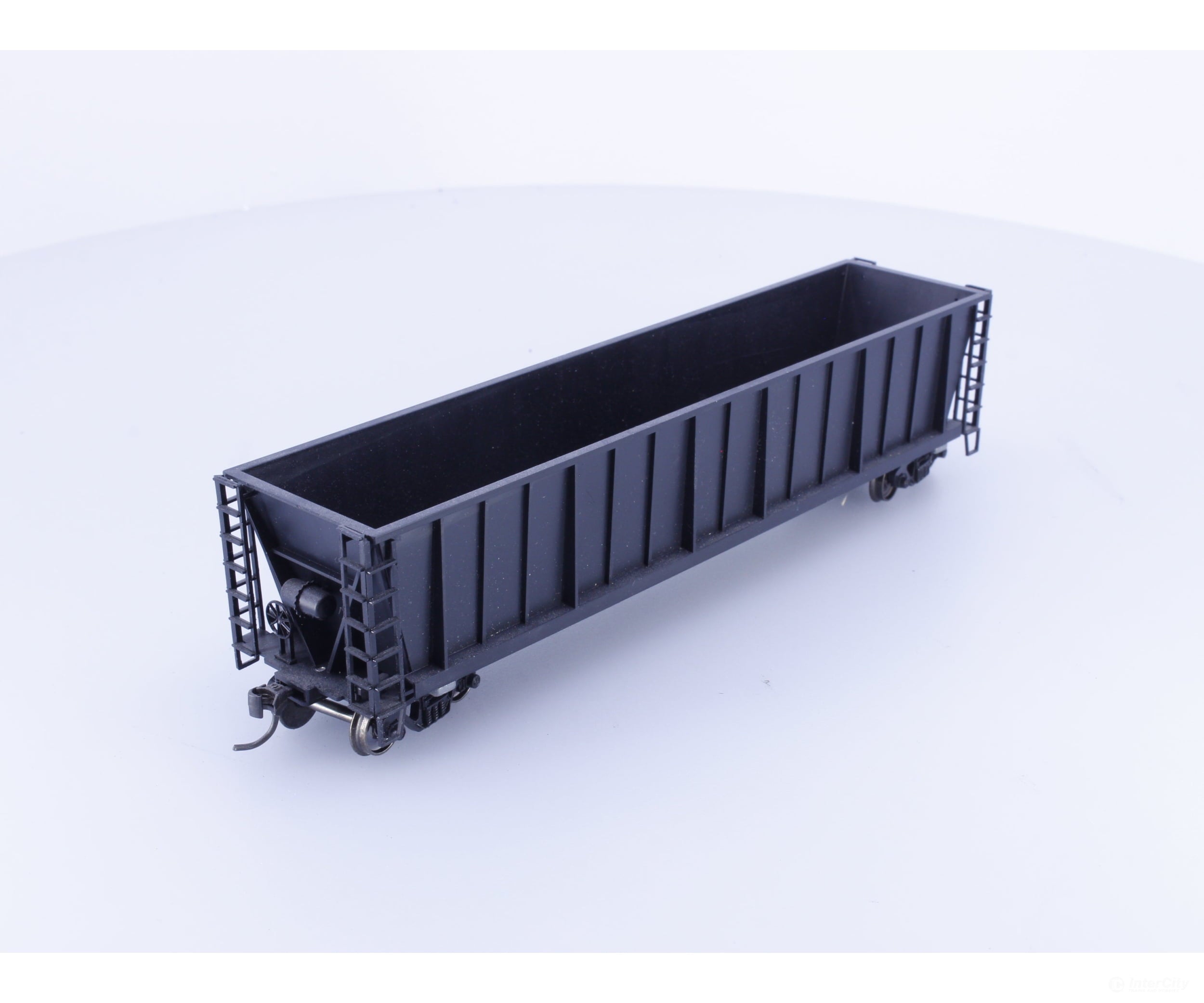 Roundhouse 1660 HO 50’ Bathtub Gondola #16 Undecorated (#1) - Freight Cars