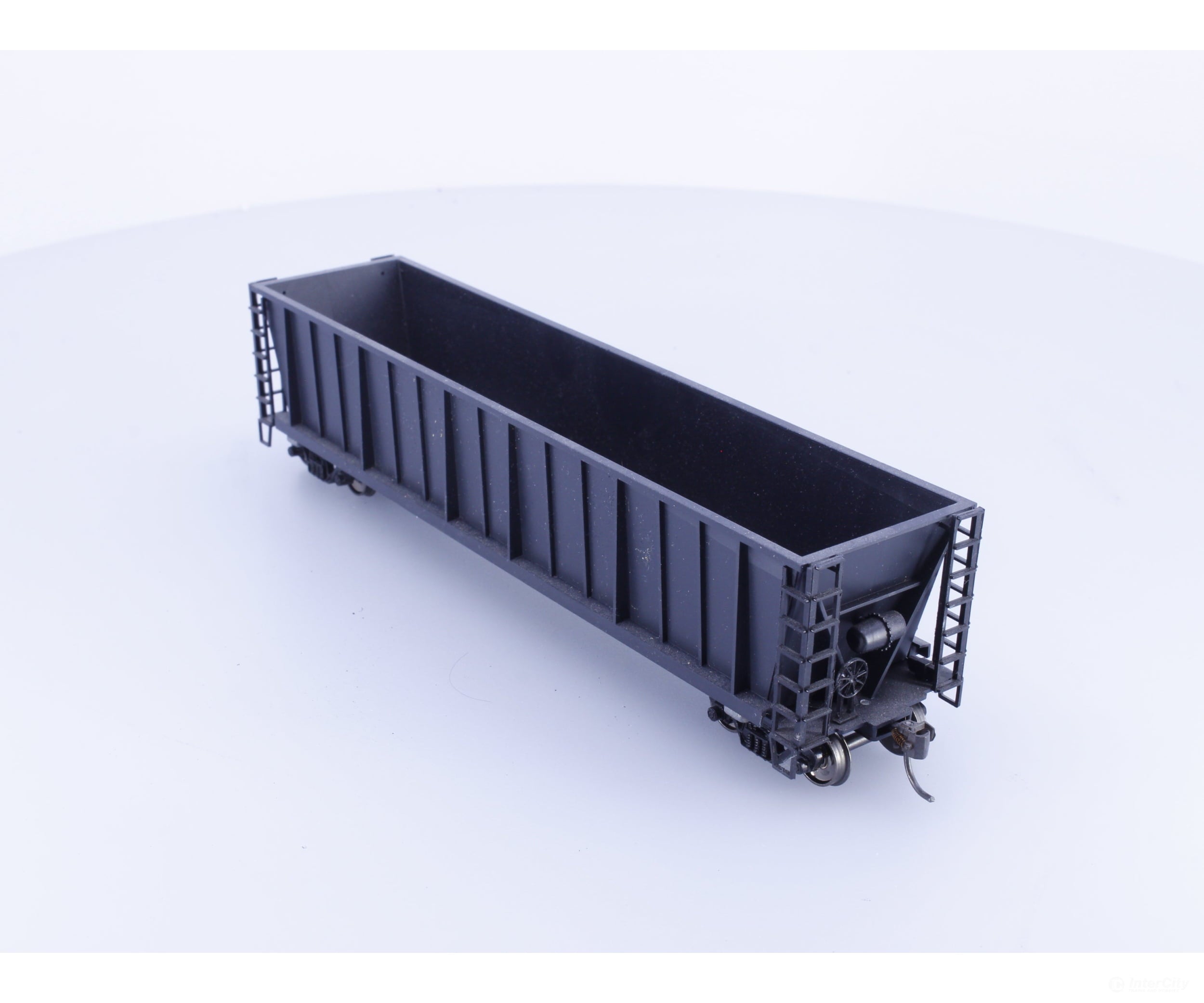 Roundhouse 1660 HO 50’ Bathtub Gondola #16 Undecorated - Freight Cars
