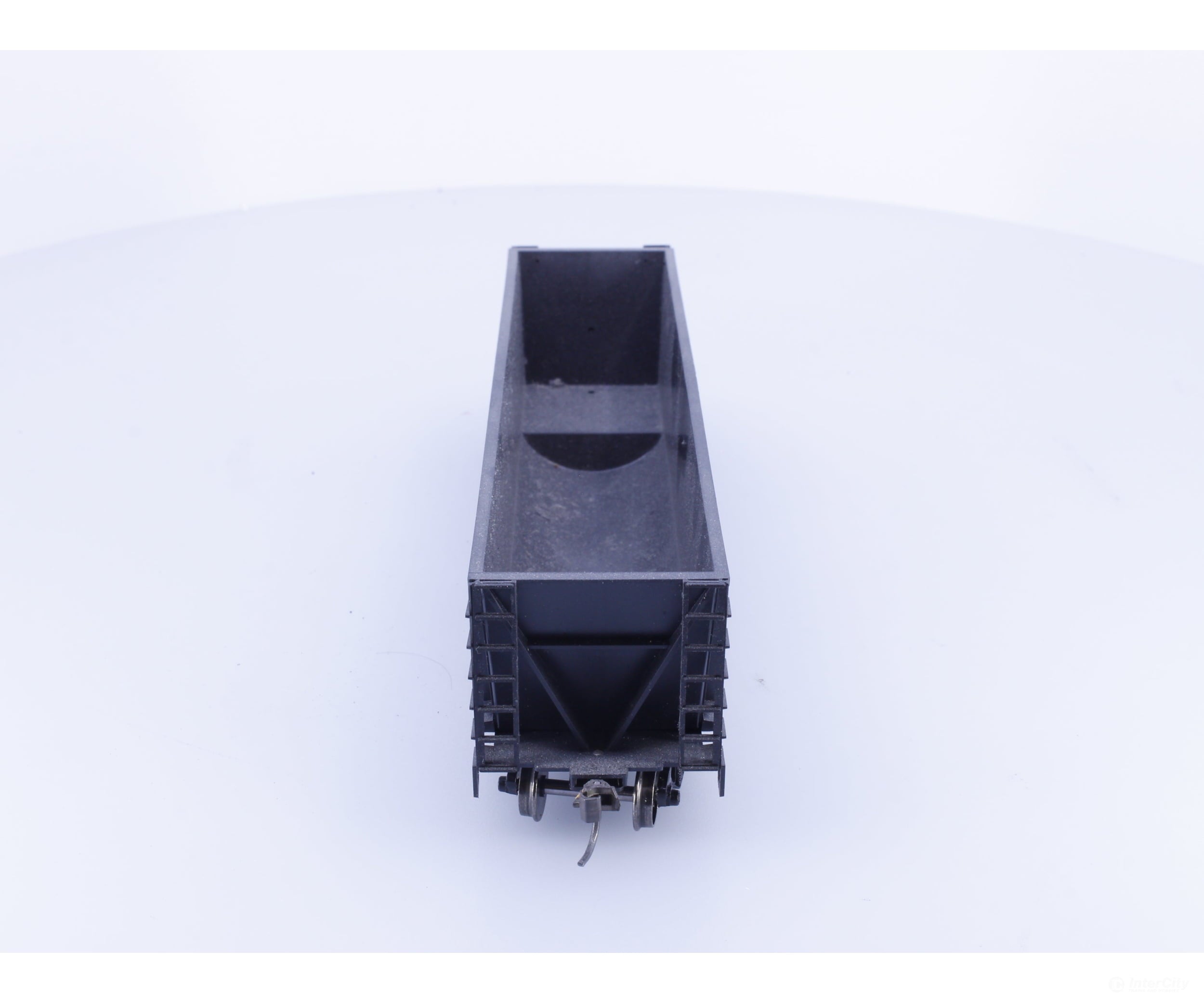 Roundhouse 1660 HO 50’ Bathtub Gondola #17 Undecorated - Freight Cars