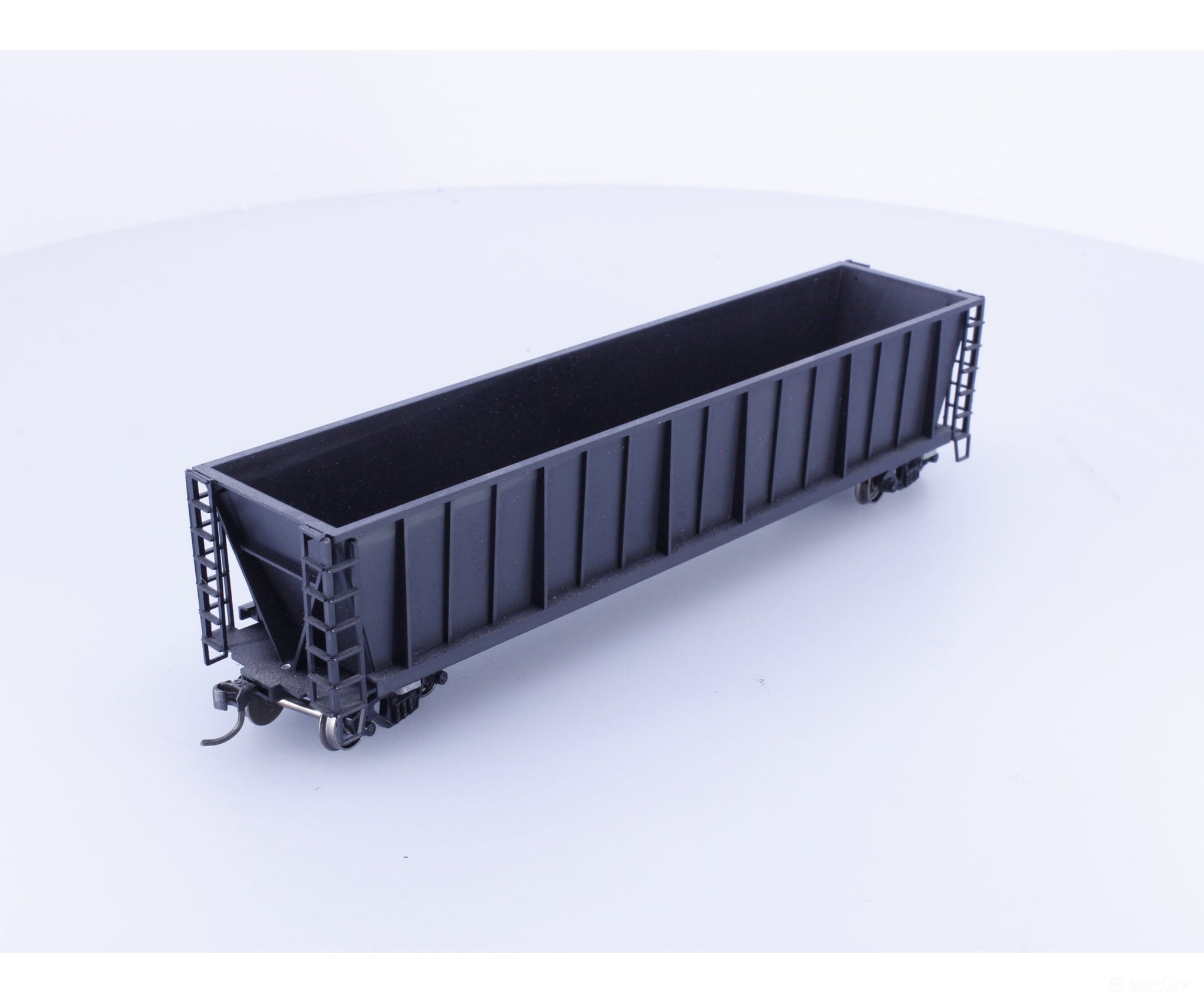 Roundhouse 1660 HO 50’ Bathtub Gondola #18 Undecorated - Freight Cars