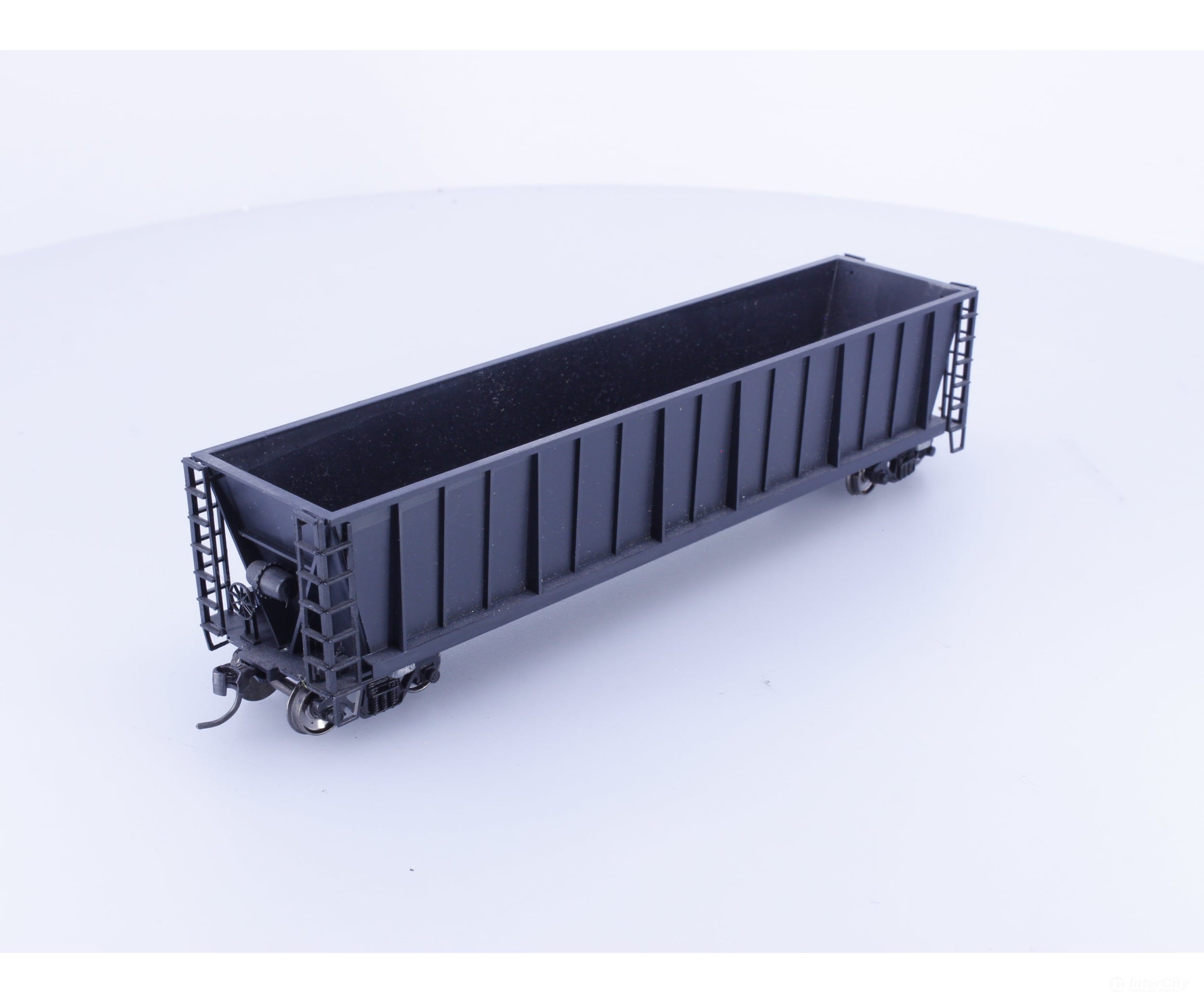 Roundhouse 1660 HO 50’ Bathtub Gondola #19 Undecorated - Freight Cars
