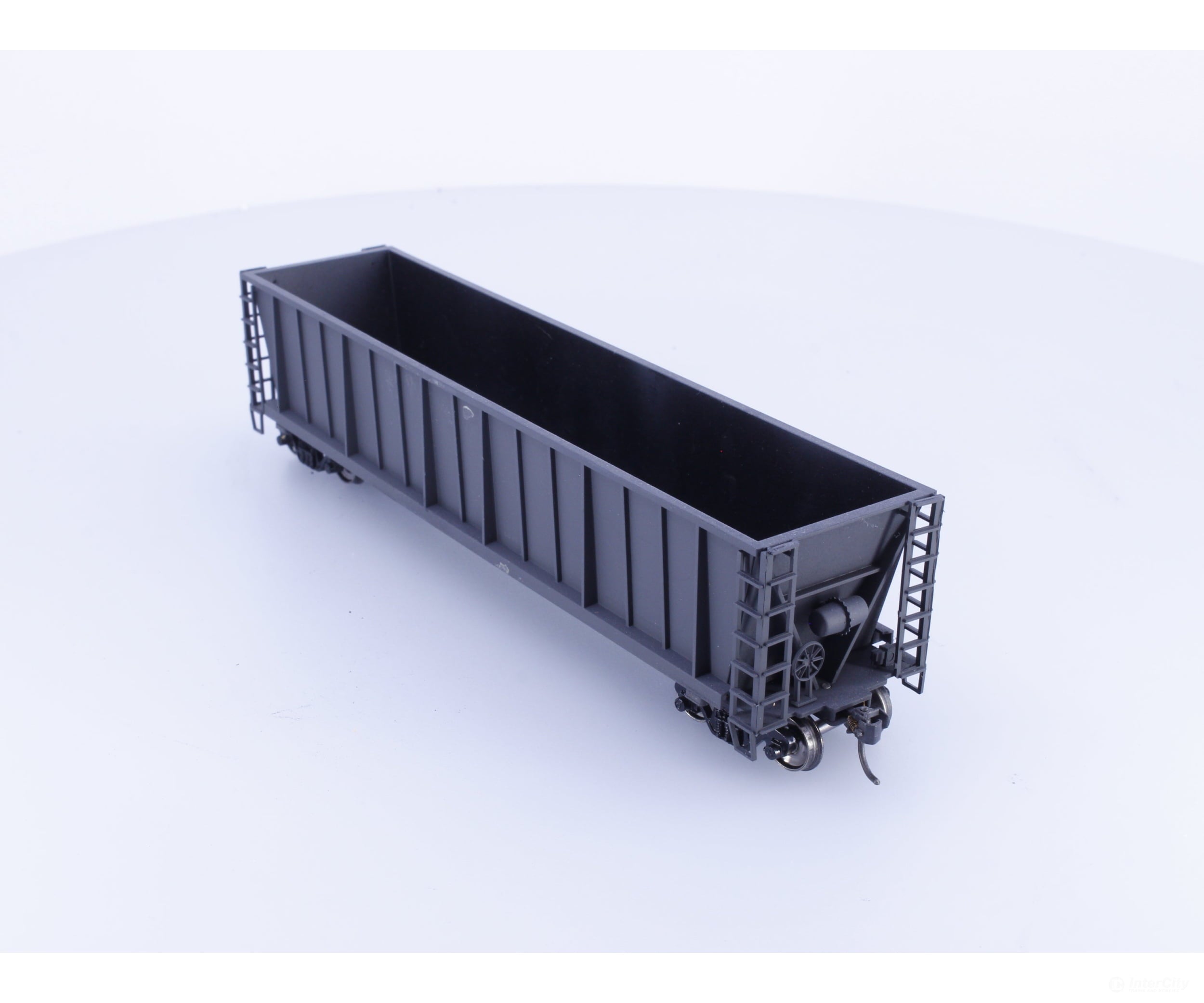 Roundhouse 1660 HO 50’ Bathtub Gondola #20 Undecorated - Freight Cars