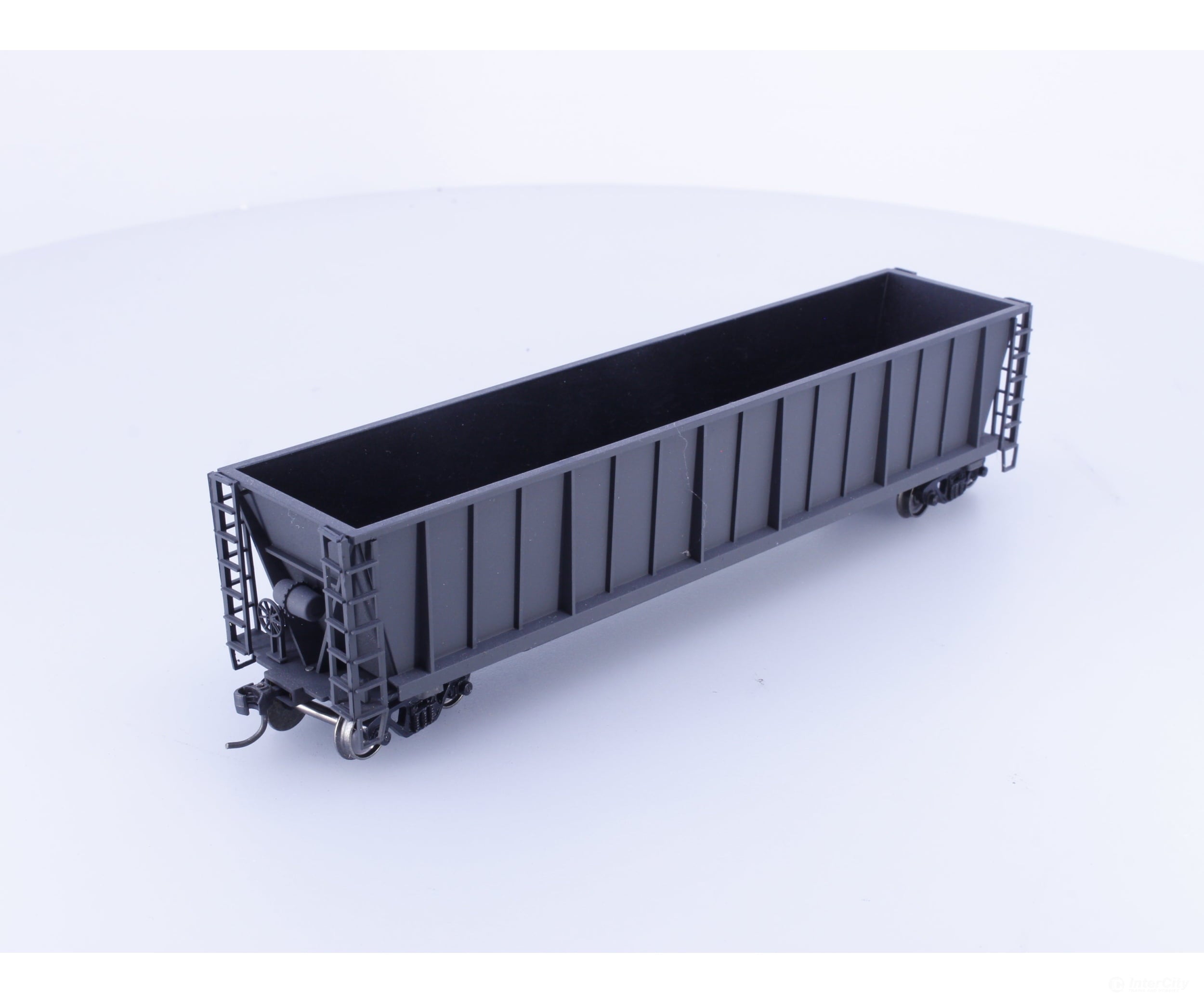 Roundhouse 1660 HO 50’ Bathtub Gondola #20 Undecorated - Freight Cars