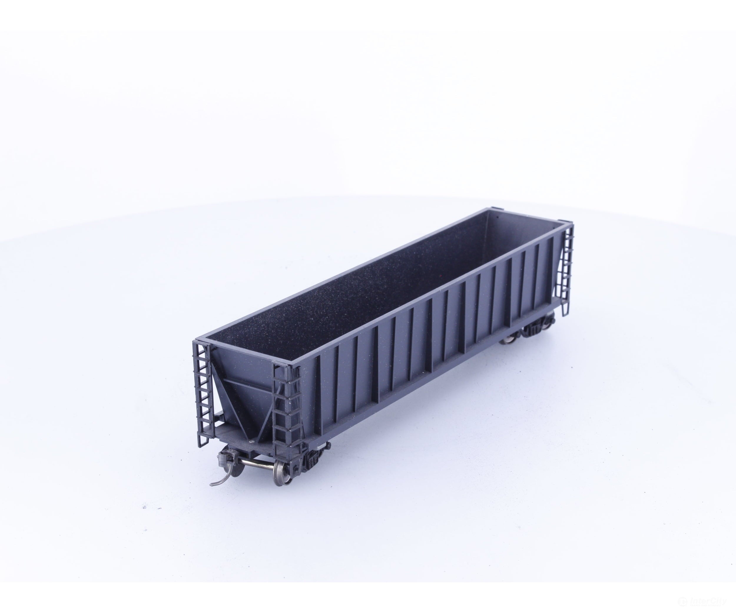 Roundhouse 1660 HO 50’ Bathtub Gondola #21 Undecorated - Freight Cars
