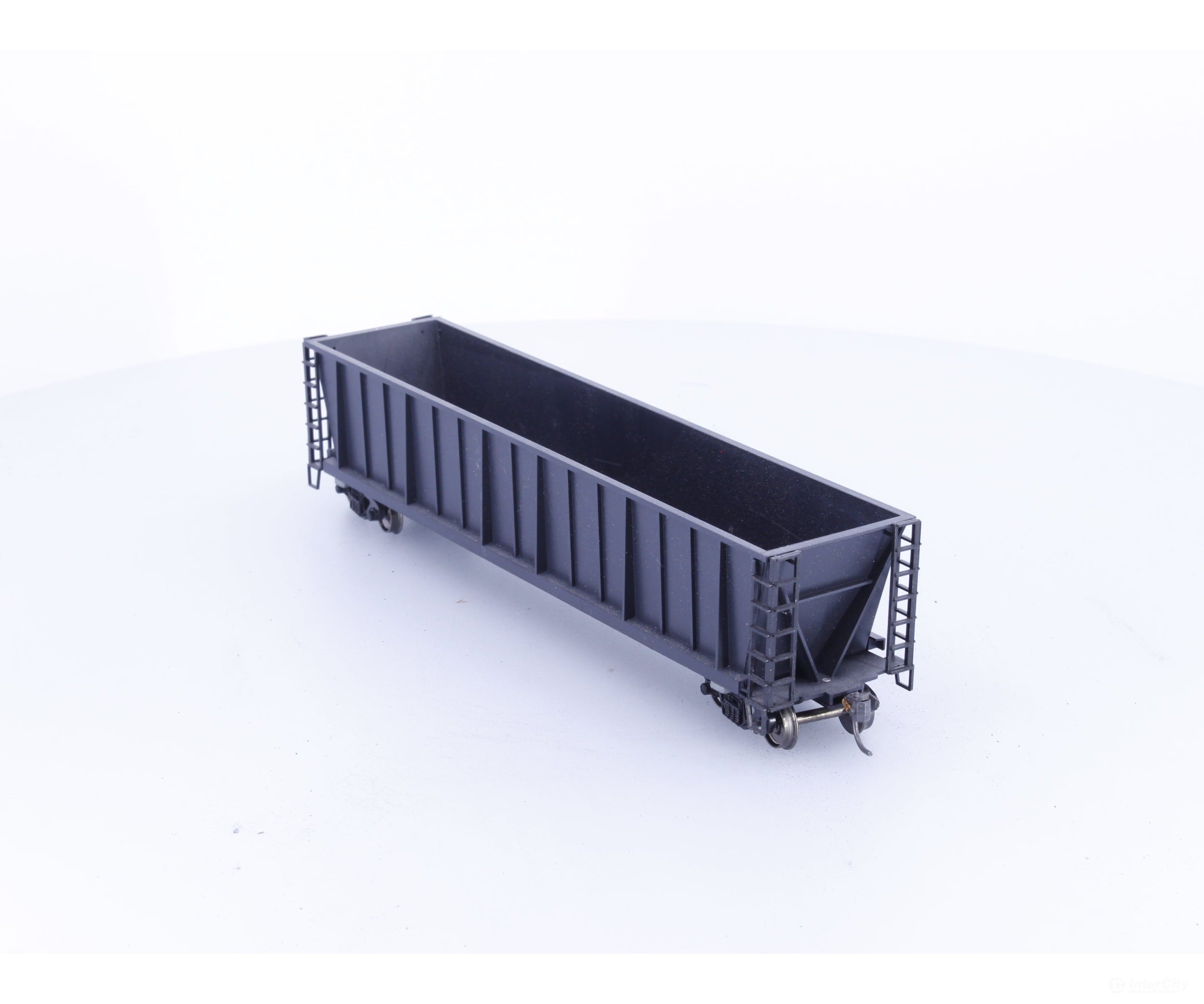 Roundhouse 1660 HO 50’ Bathtub Gondola #21 Undecorated - Freight Cars