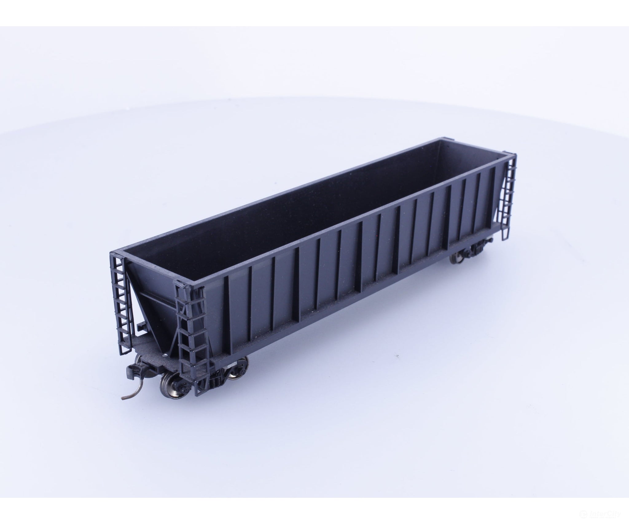 Roundhouse 1660 HO 50’ Bathtub Gondola #22 Undecorated - Freight Cars
