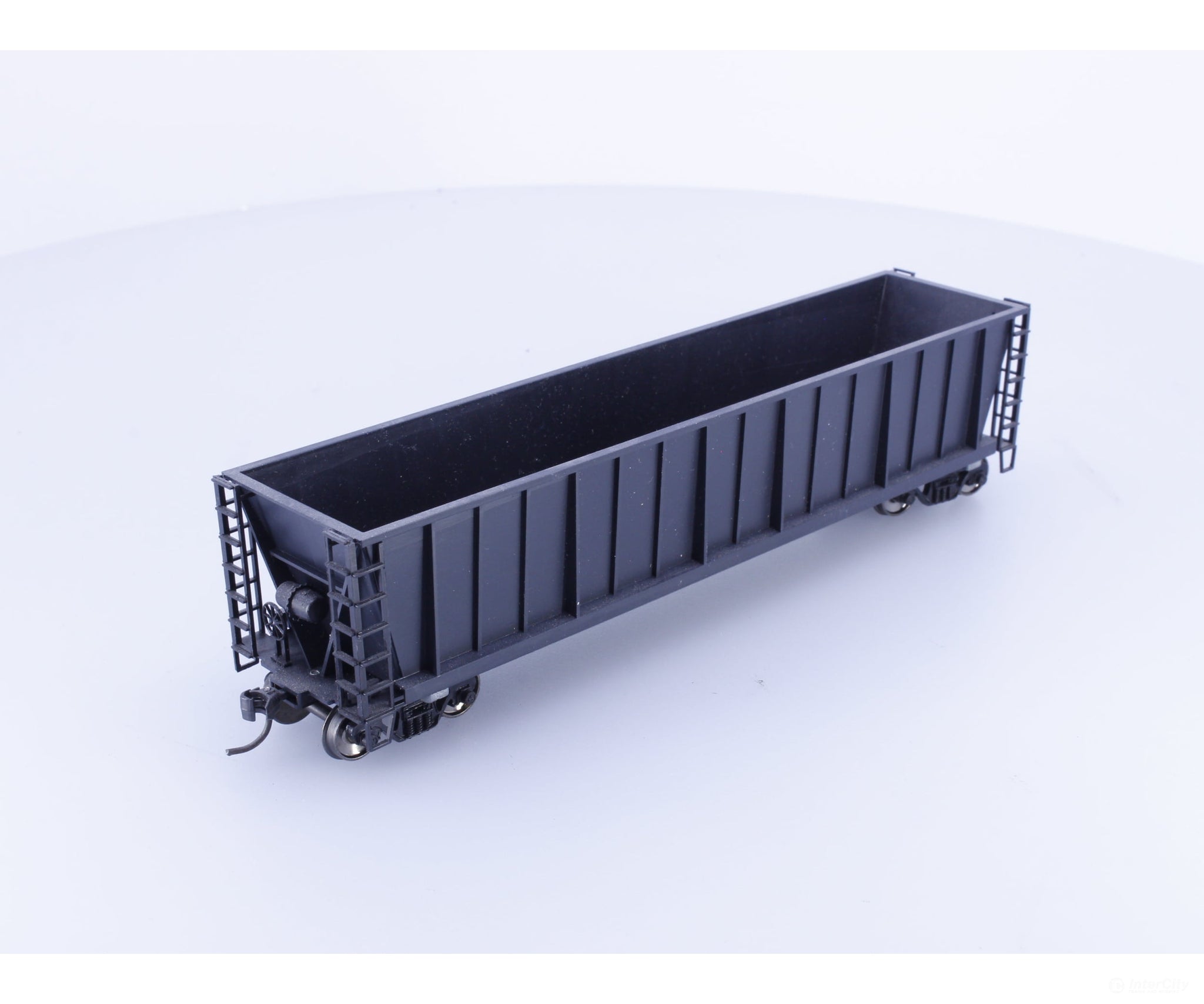Roundhouse 1660 HO 50’ Bathtub Gondola #25 Undecorated - Freight Cars