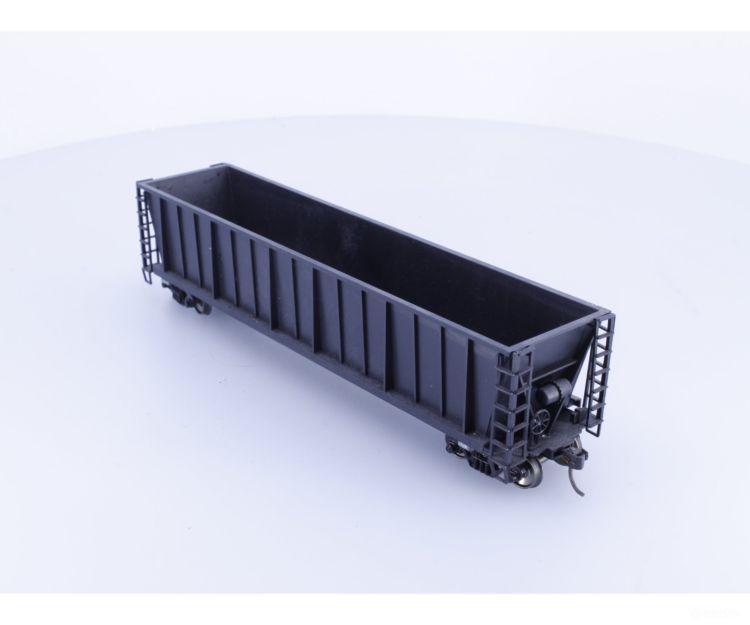 Roundhouse 1660 HO 50’ Bathtub Gondola #27 Undecorated - Freight Cars
