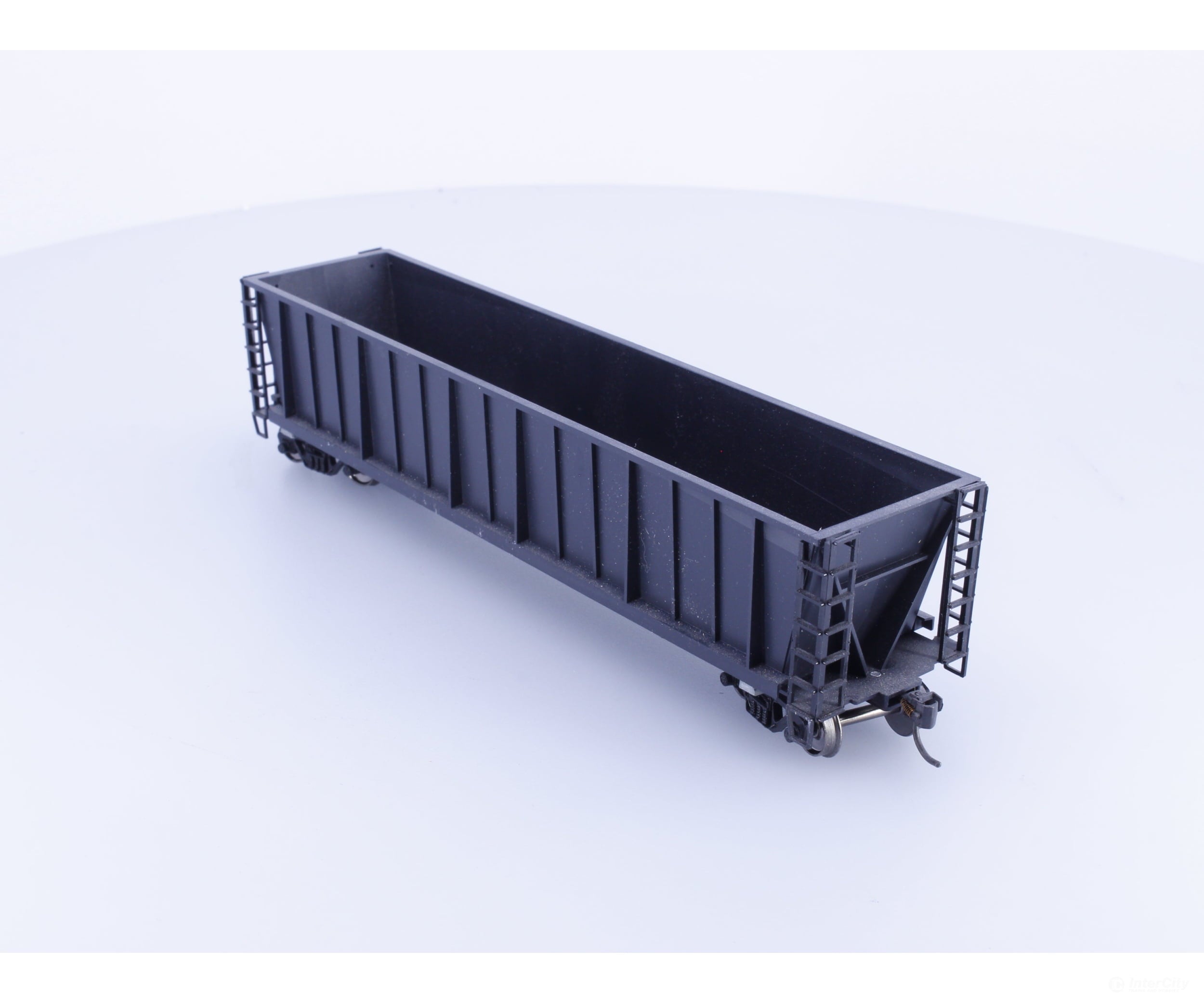 Roundhouse 1660 HO 50’ Bathtub Gondola #3 Undecorated - Freight Cars