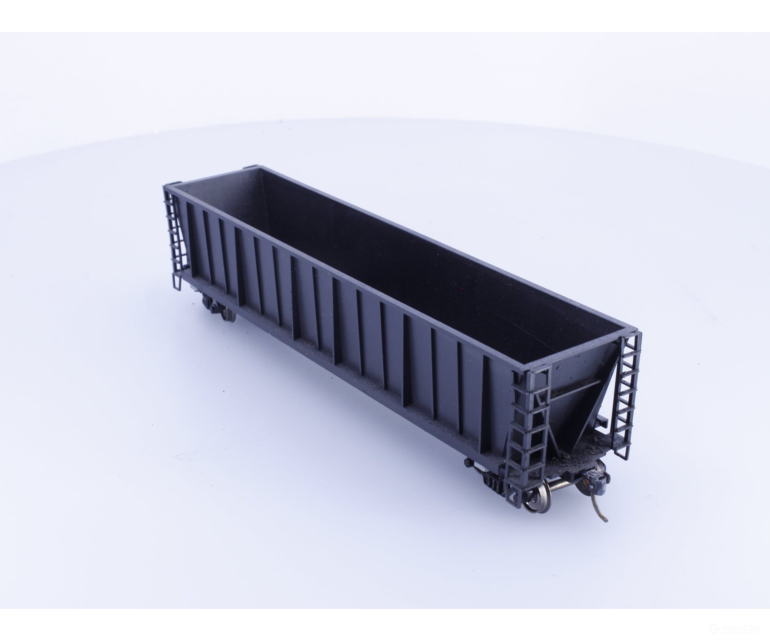 Roundhouse 1660 HO 50’ Bathtub Gondola #30 Undecorated - Freight Cars
