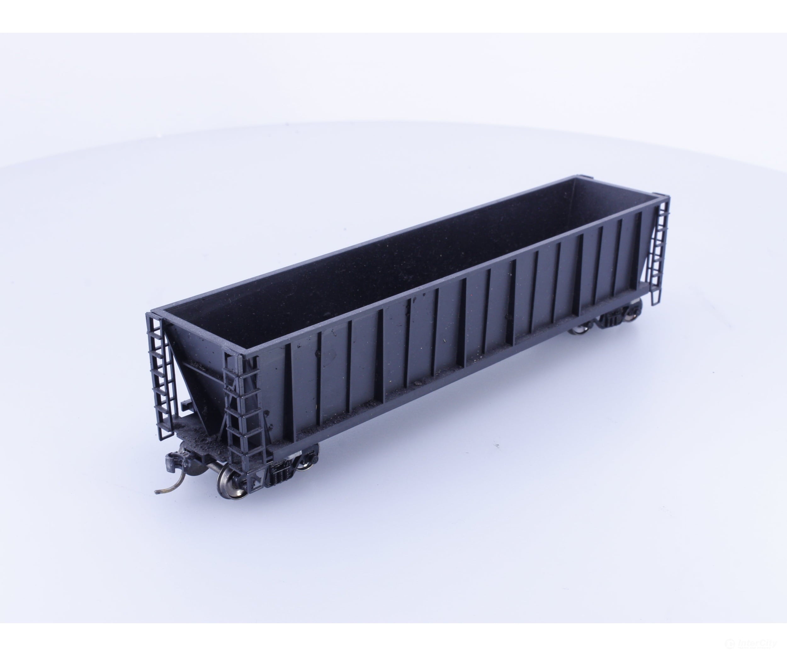 Roundhouse 1660 HO 50’ Bathtub Gondola #30 Undecorated - Freight Cars