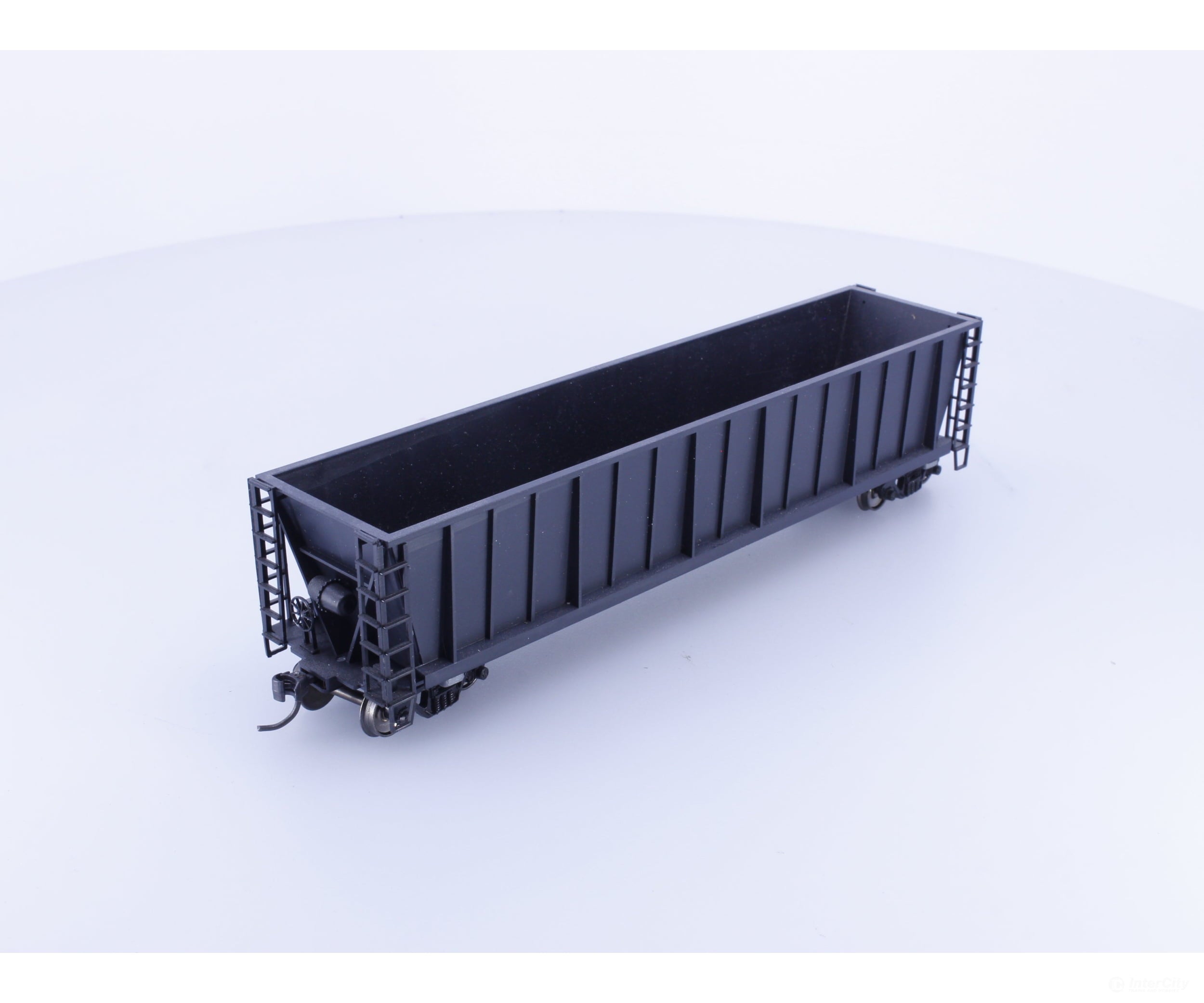 Roundhouse 1660 HO 50’ Bathtub Gondola #34 Undecorated - Freight Cars