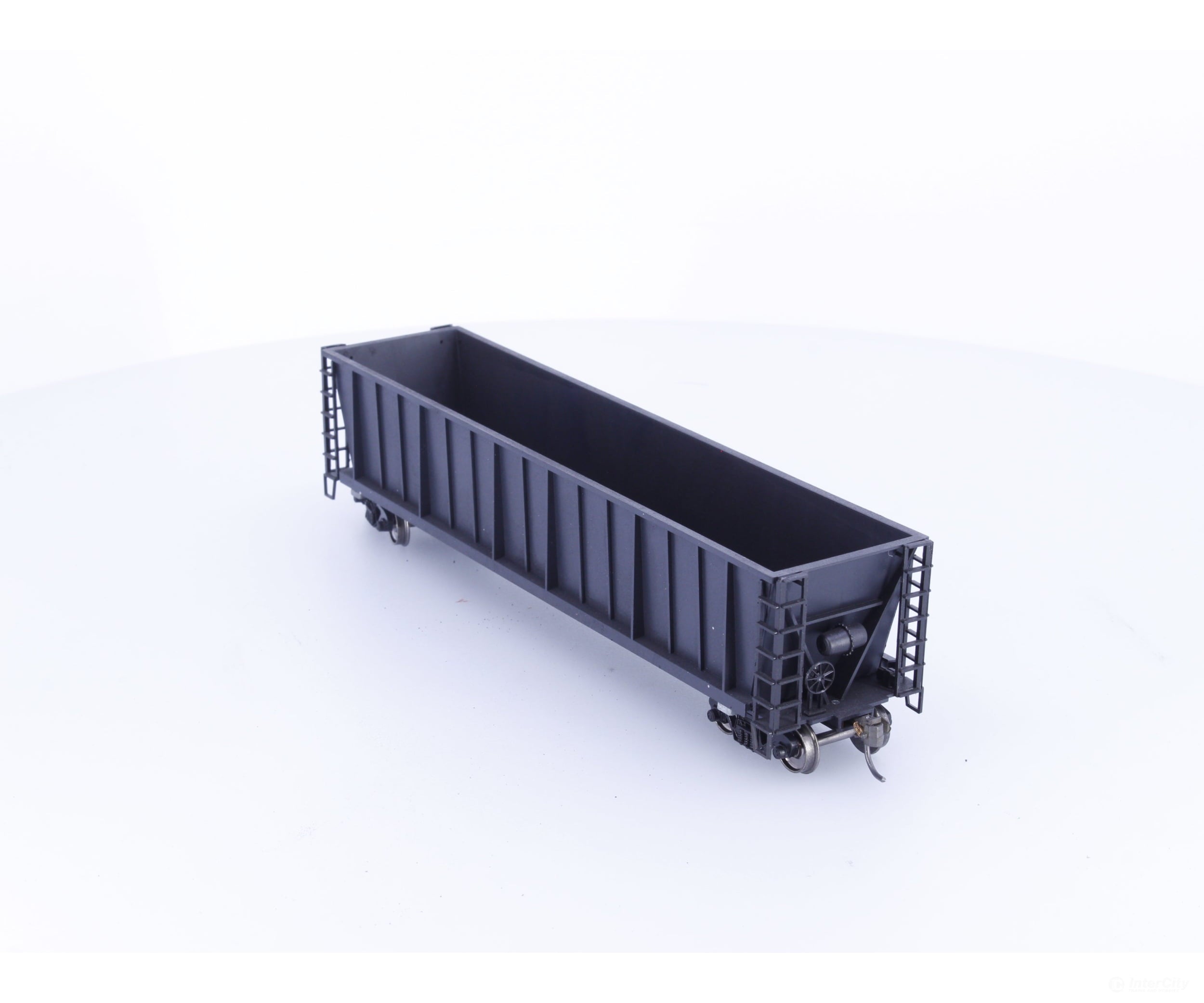 Roundhouse 1660 HO 50’ Bathtub Gondola #35 Undecorated - Freight Cars