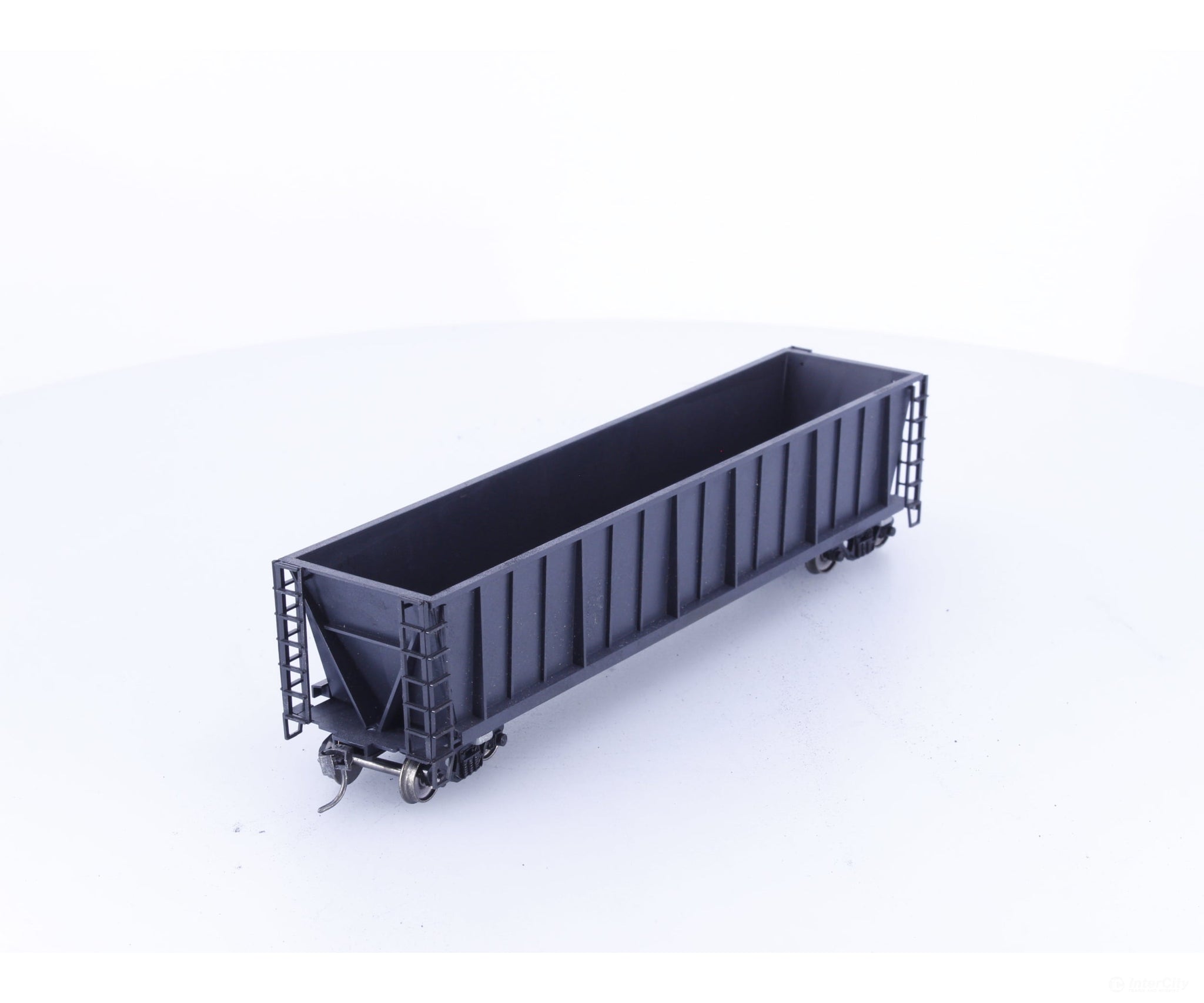 Roundhouse 1660 HO 50’ Bathtub Gondola #38 Undecorated - Freight Cars