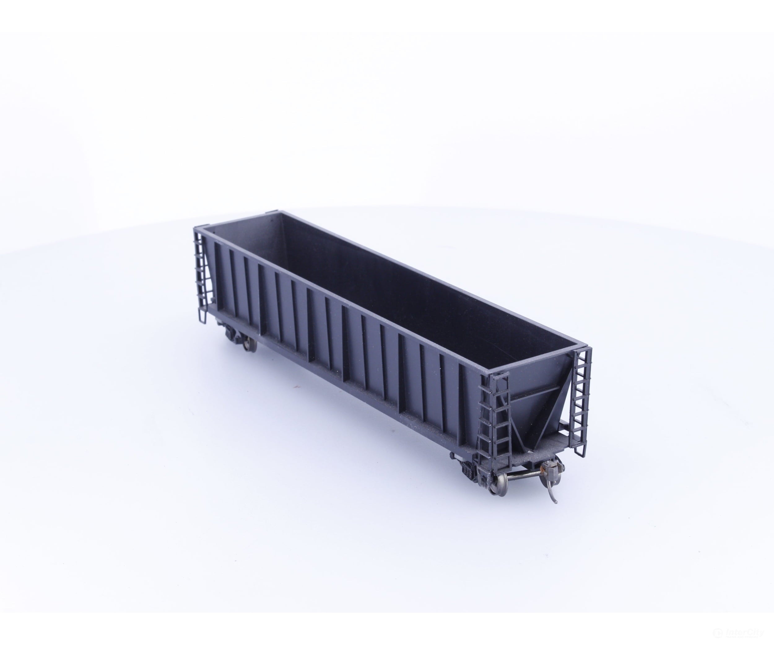 Roundhouse 1660 HO 50’ Bathtub Gondola #39 Undecorated - Freight Cars
