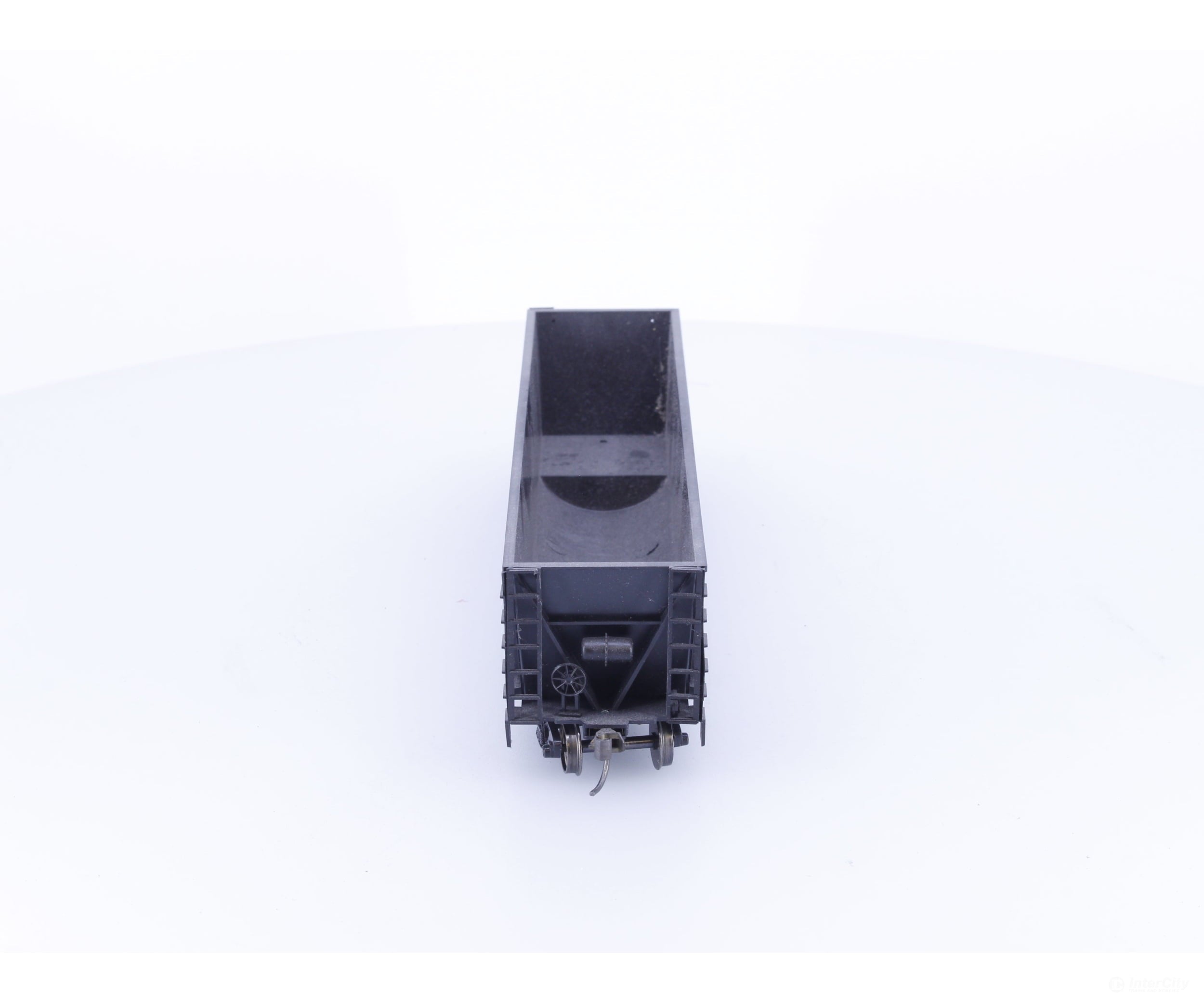 Roundhouse 1660 HO 50’ Bathtub Gondola #39 Undecorated - Freight Cars