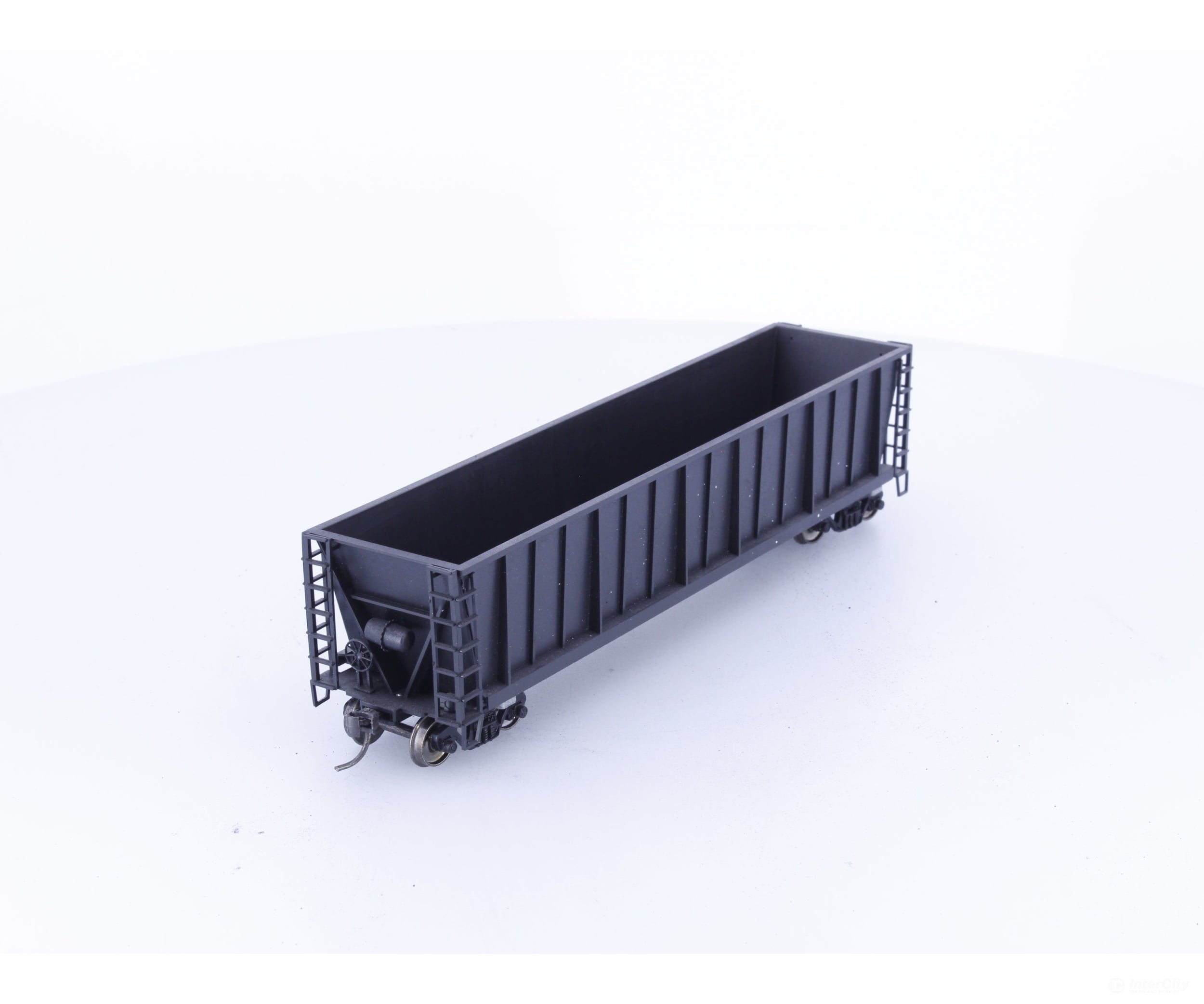 Roundhouse 1660 HO 50’ Bathtub Gondola #42 Undecorated - Freight Cars