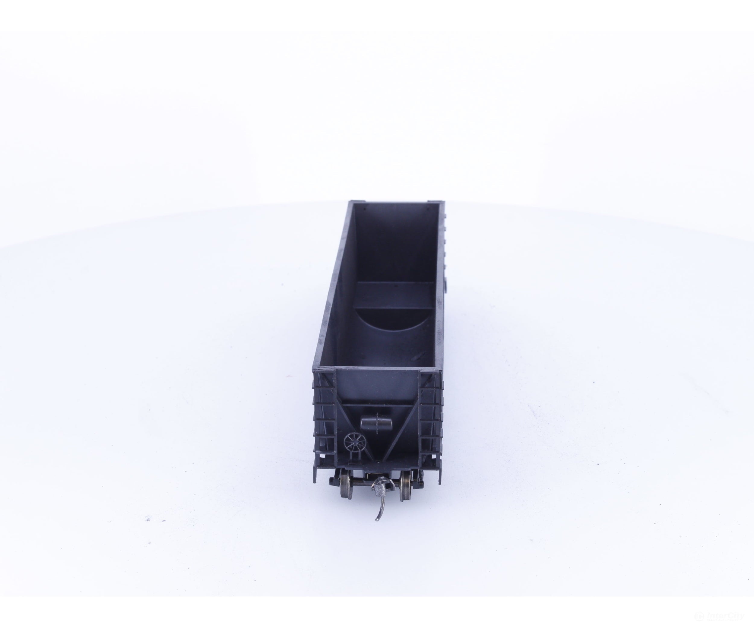 Roundhouse 1660 HO 50’ Bathtub Gondola #44 Undecorated - Freight Cars