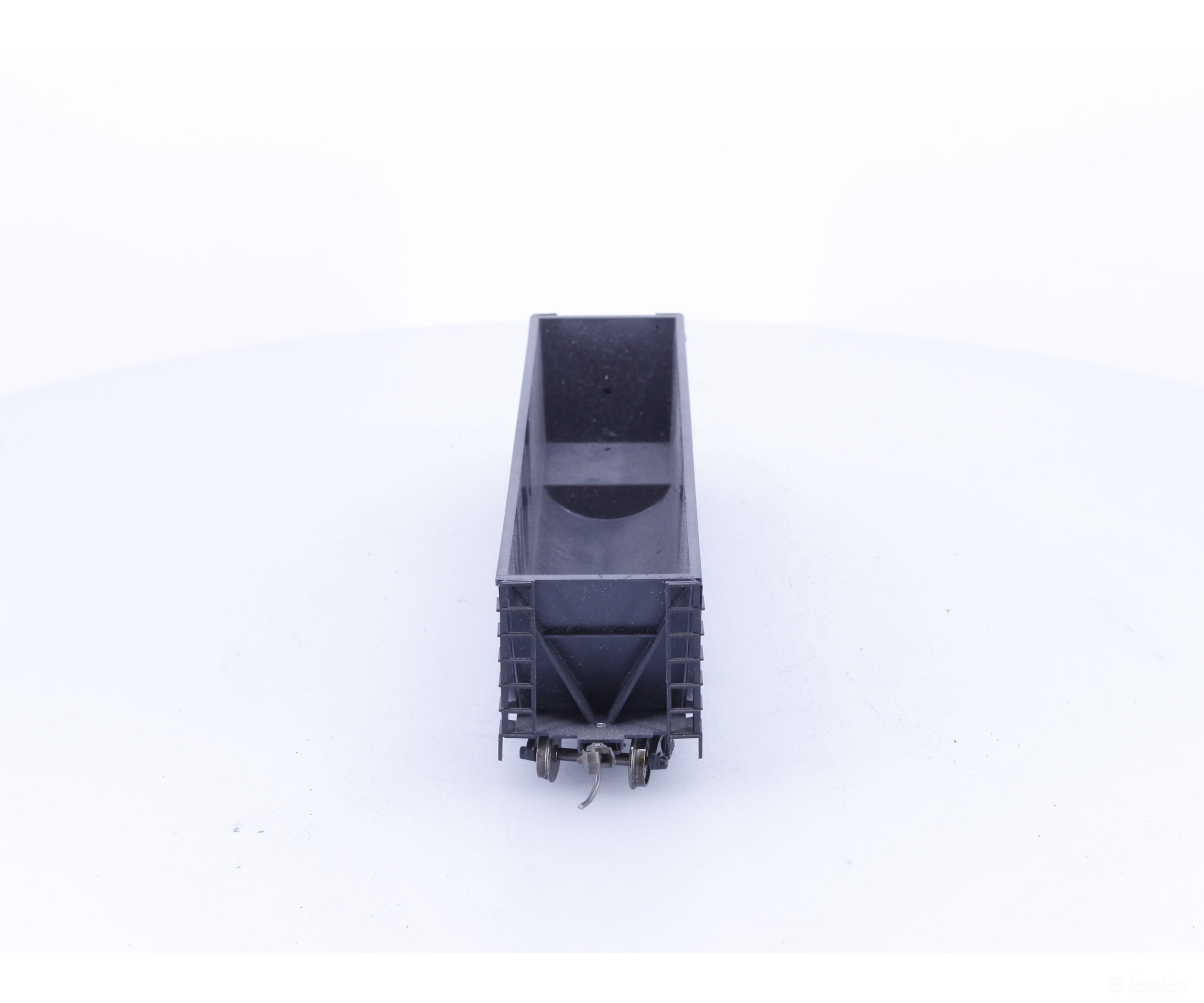 Roundhouse 1660 HO 50’ Bathtub Gondola #45 Undecorated - Freight Cars