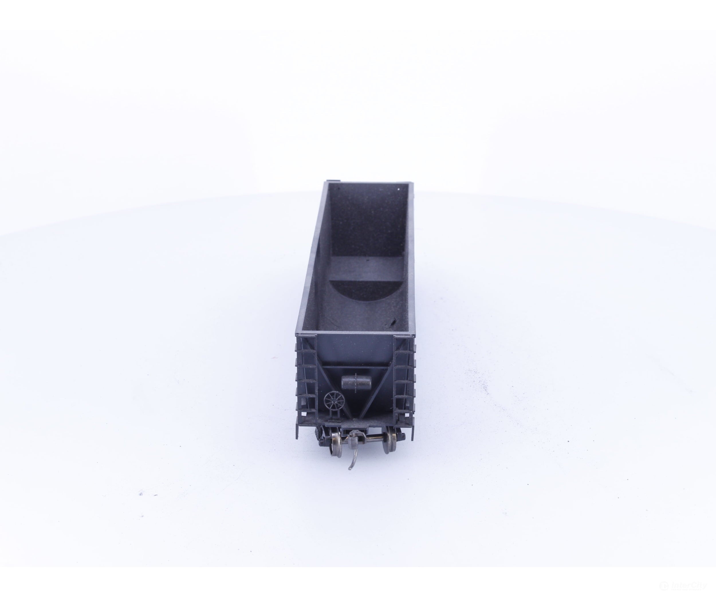 Roundhouse 1660 HO 50’ Bathtub Gondola #46 Undecorated - Freight Cars