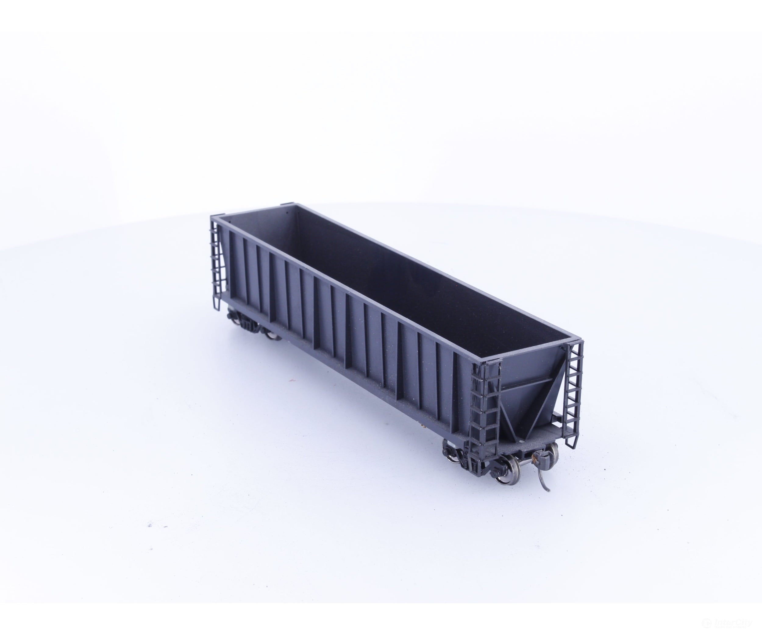 Roundhouse 1660 HO 50’ Bathtub Gondola #46 Undecorated - Freight Cars