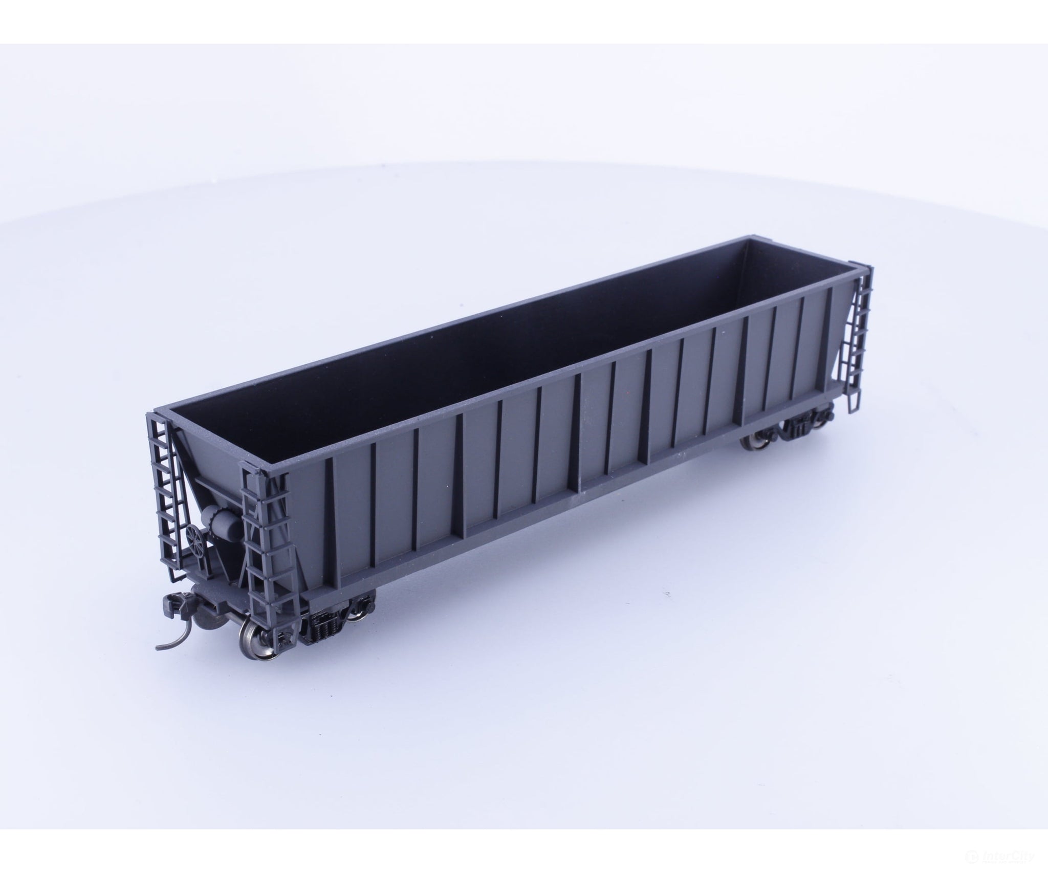 Roundhouse 1660 HO 50’ Bathtub Gondola #5 Undecorated - Freight Cars
