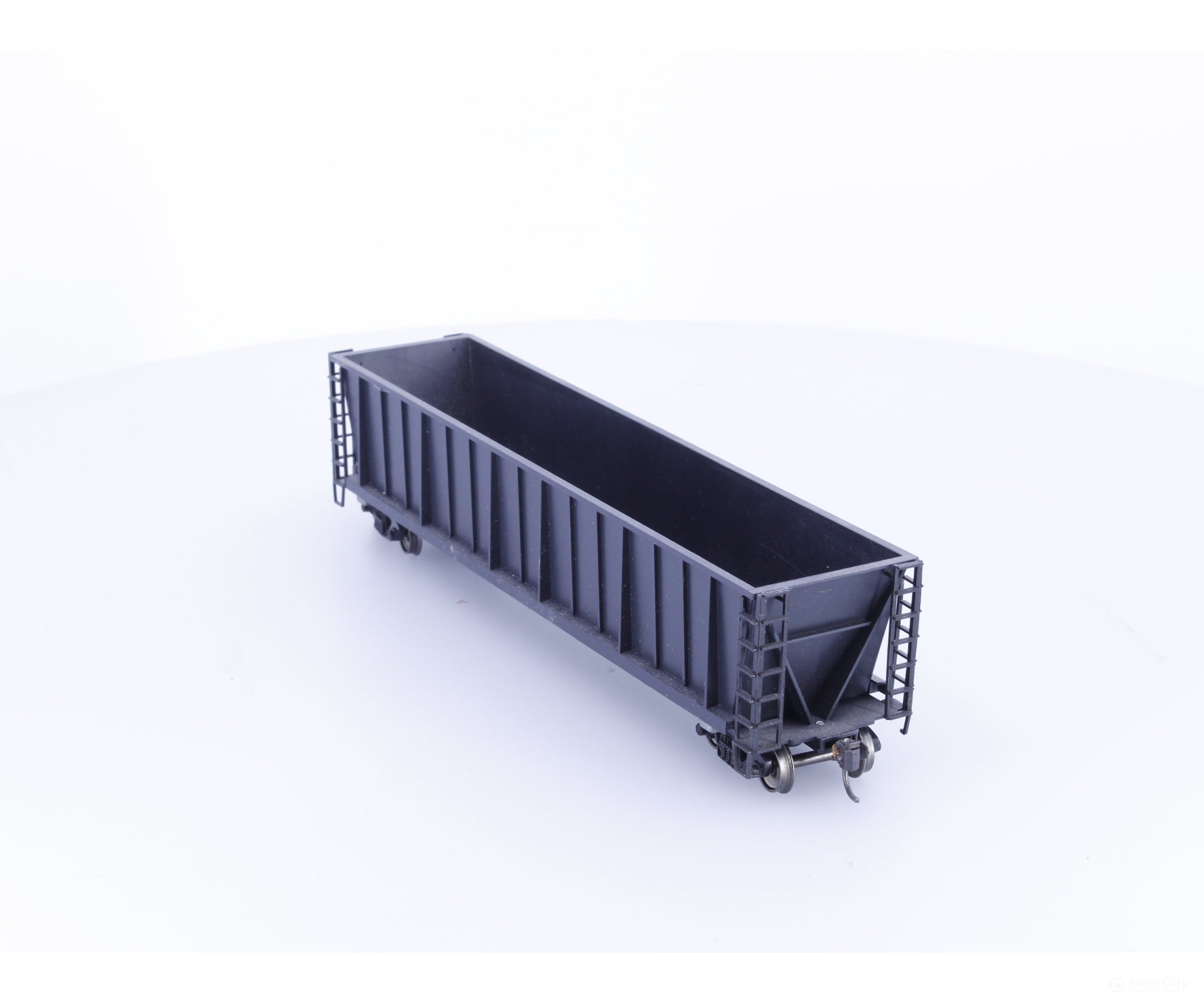 Roundhouse 1660 HO 50’ Bathtub Gondola #51 Undecorated - Freight Cars