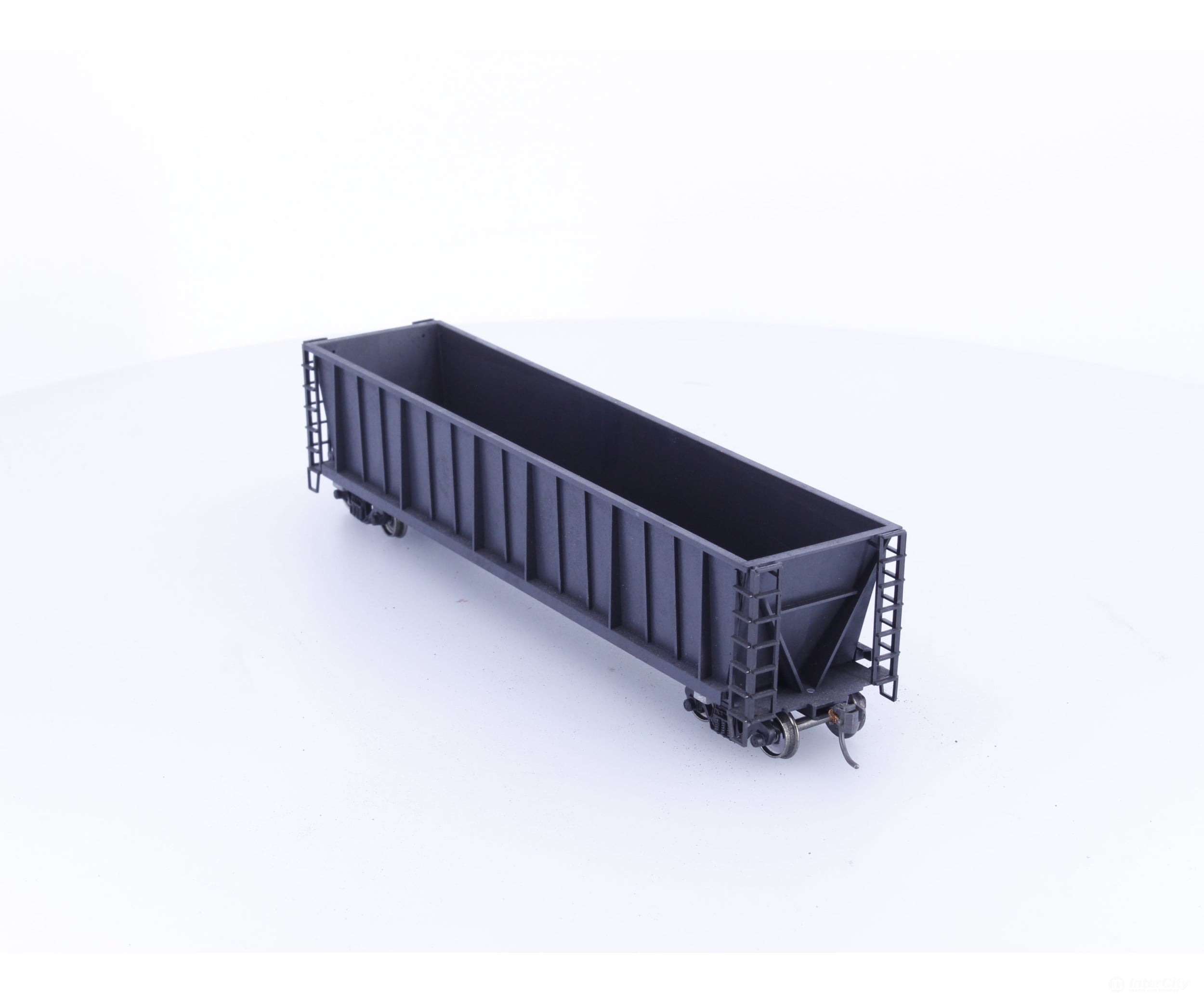 Roundhouse 1660 HO 50’ Bathtub Gondola #55 Undecorated - Freight Cars