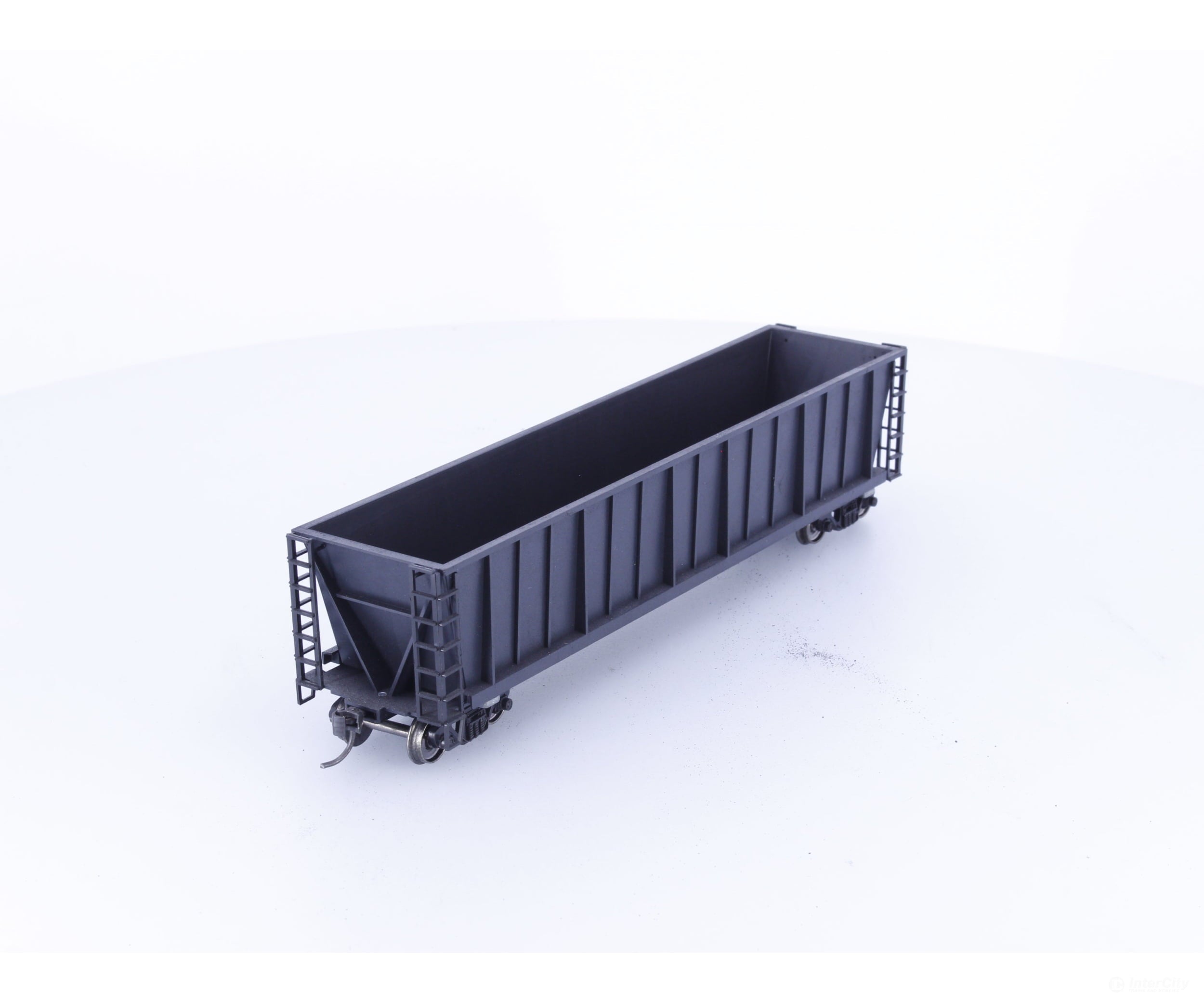 Roundhouse 1660 HO 50’ Bathtub Gondola #55 Undecorated - Freight Cars