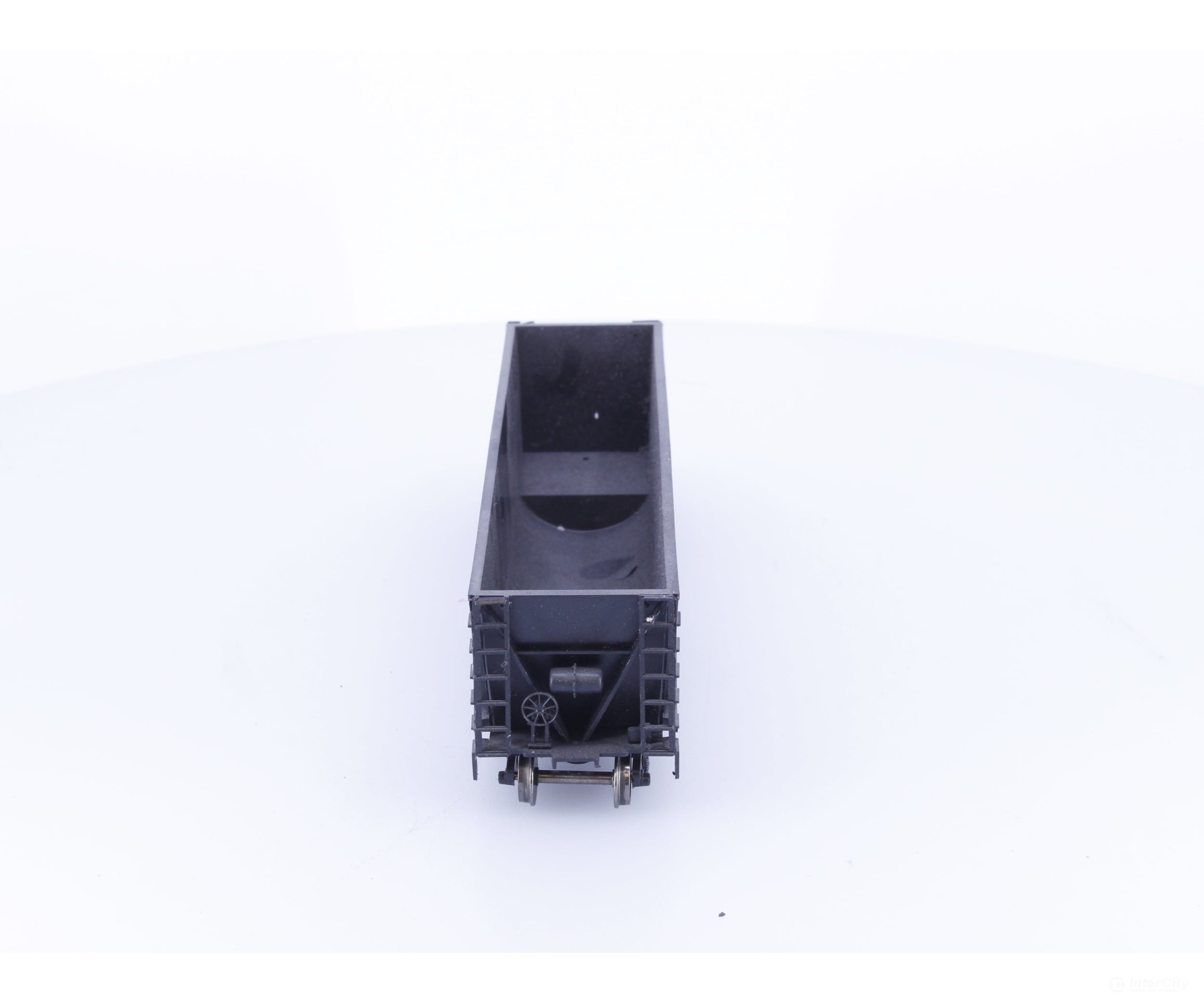 Roundhouse 1660 HO 50’ Bathtub Gondola #56 Undecorated - Freight Cars