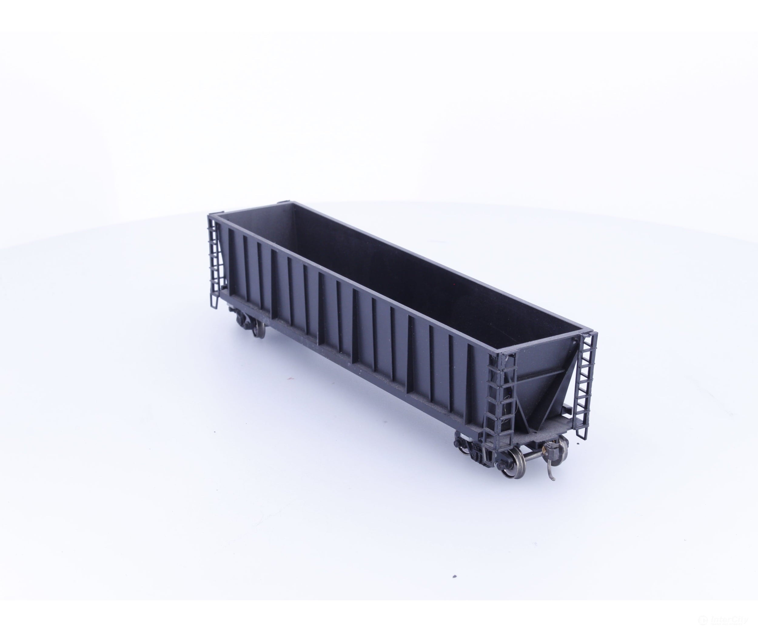 Roundhouse 1660 HO 50’ Bathtub Gondola #56 Undecorated - Freight Cars