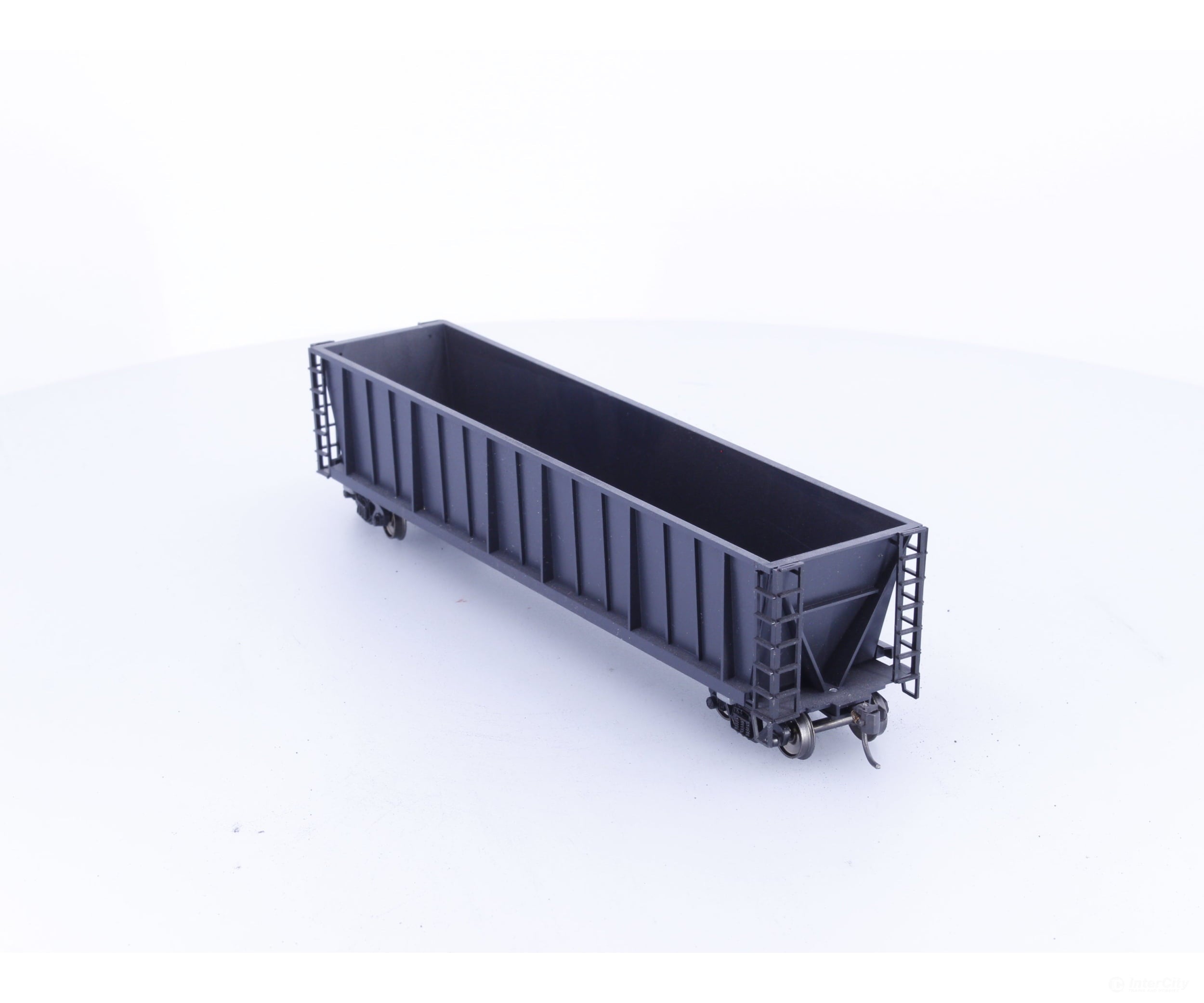 Roundhouse 1660 HO 50’ Bathtub Gondola #57 Undecorated - Freight Cars