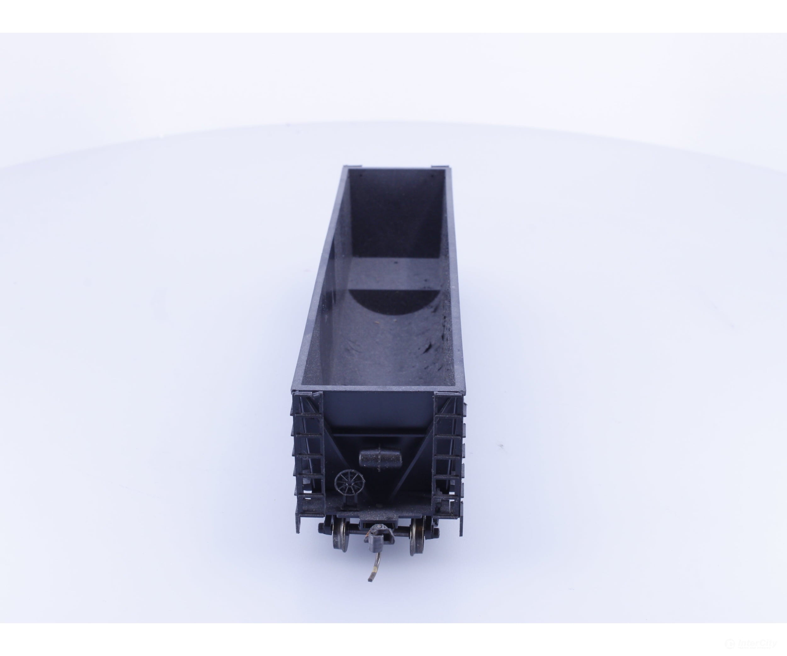 Roundhouse 1660 HO 50’ Bathtub Gondola #6 Undecorated - Freight Cars