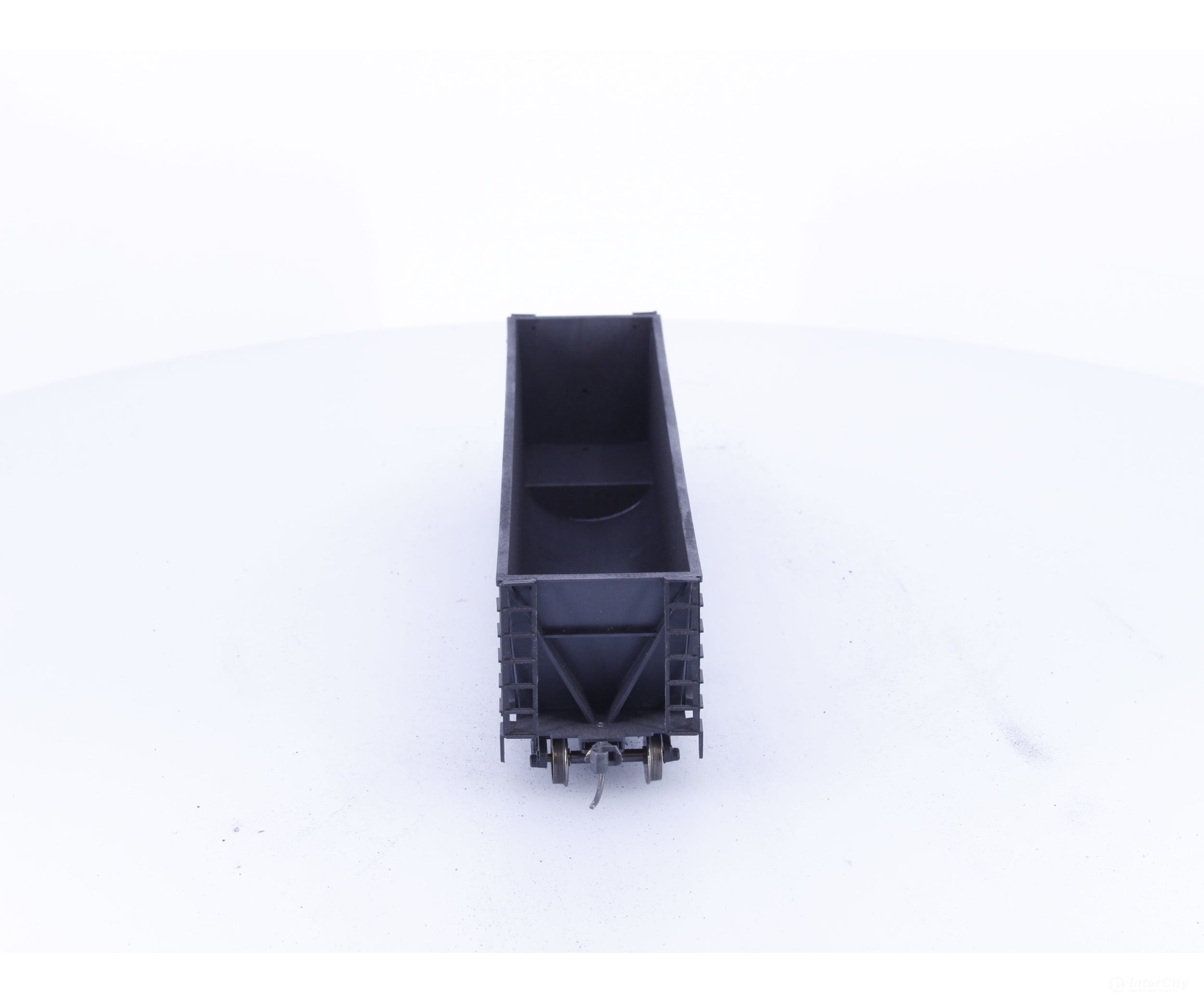 Roundhouse 1660 HO 50’ Bathtub Gondola #60 Undecorated - Freight Cars