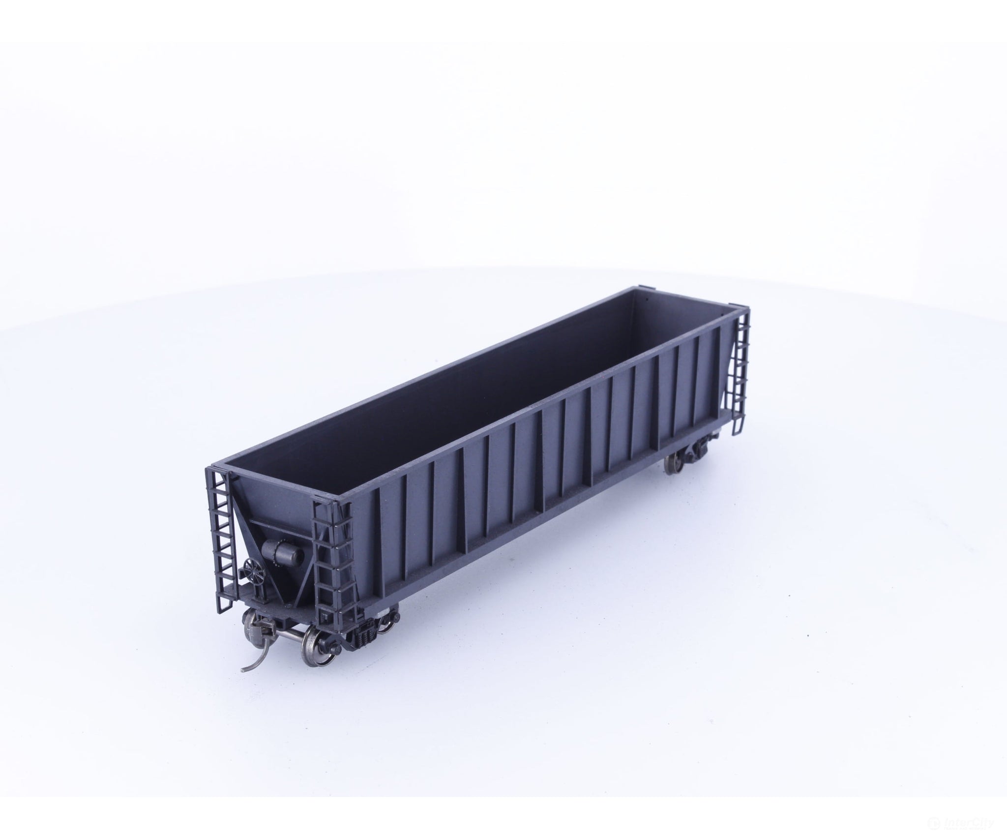 Roundhouse 1660 HO 50’ Bathtub Gondola #61 Undecorated - Freight Cars