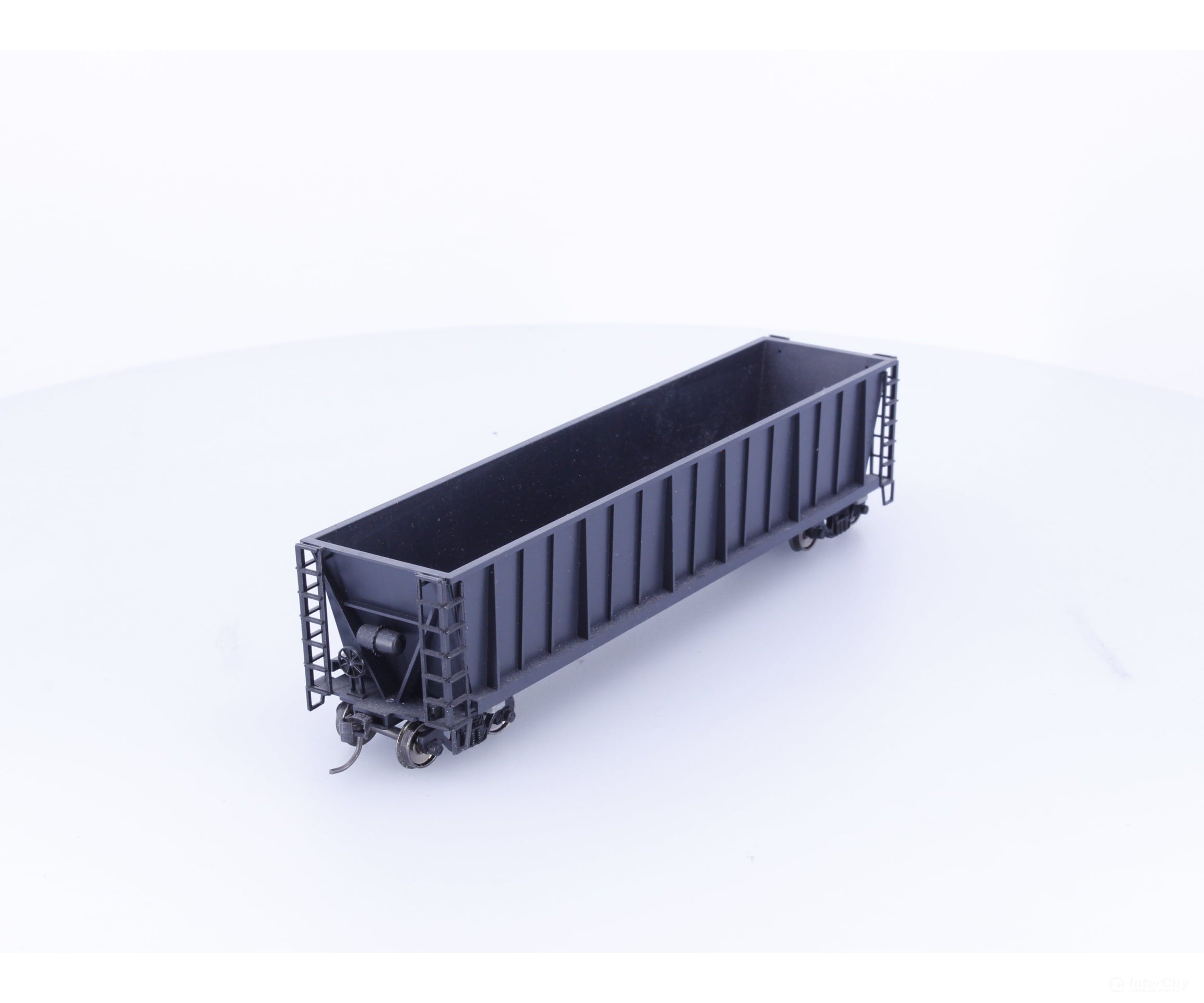 Roundhouse 1660 HO 50’ Bathtub Gondola #67 Undecorated - Freight Cars