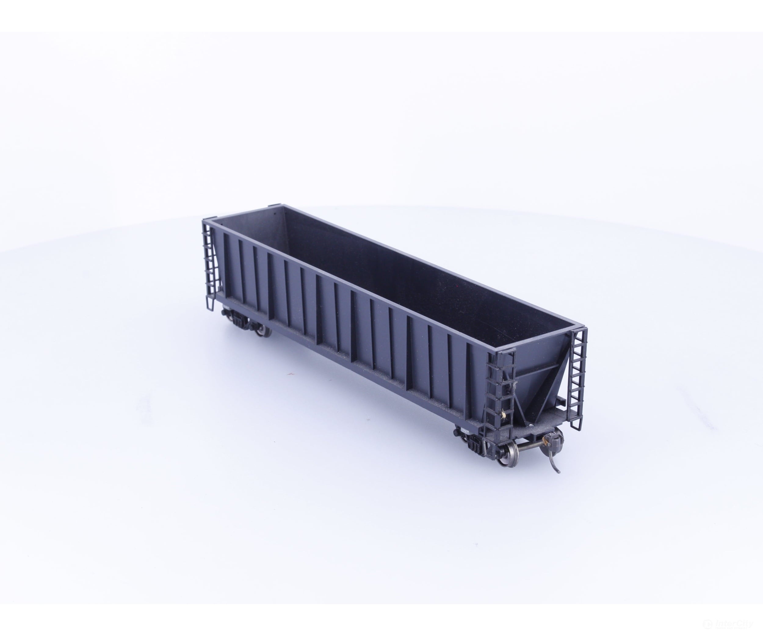 Roundhouse 1660 HO 50’ Bathtub Gondola #68 Undecorated - Freight Cars