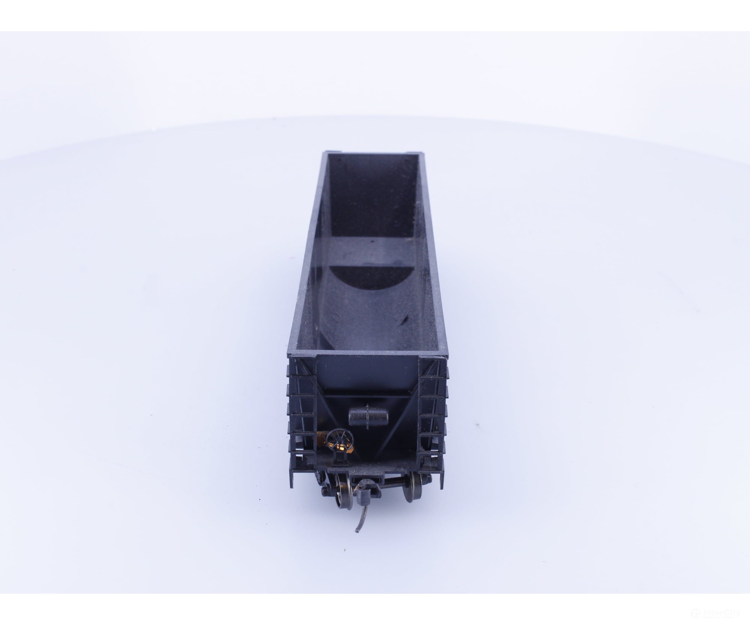 Roundhouse 1660 HO 50’ Bathtub Gondola #7 Undecorated - Freight Cars