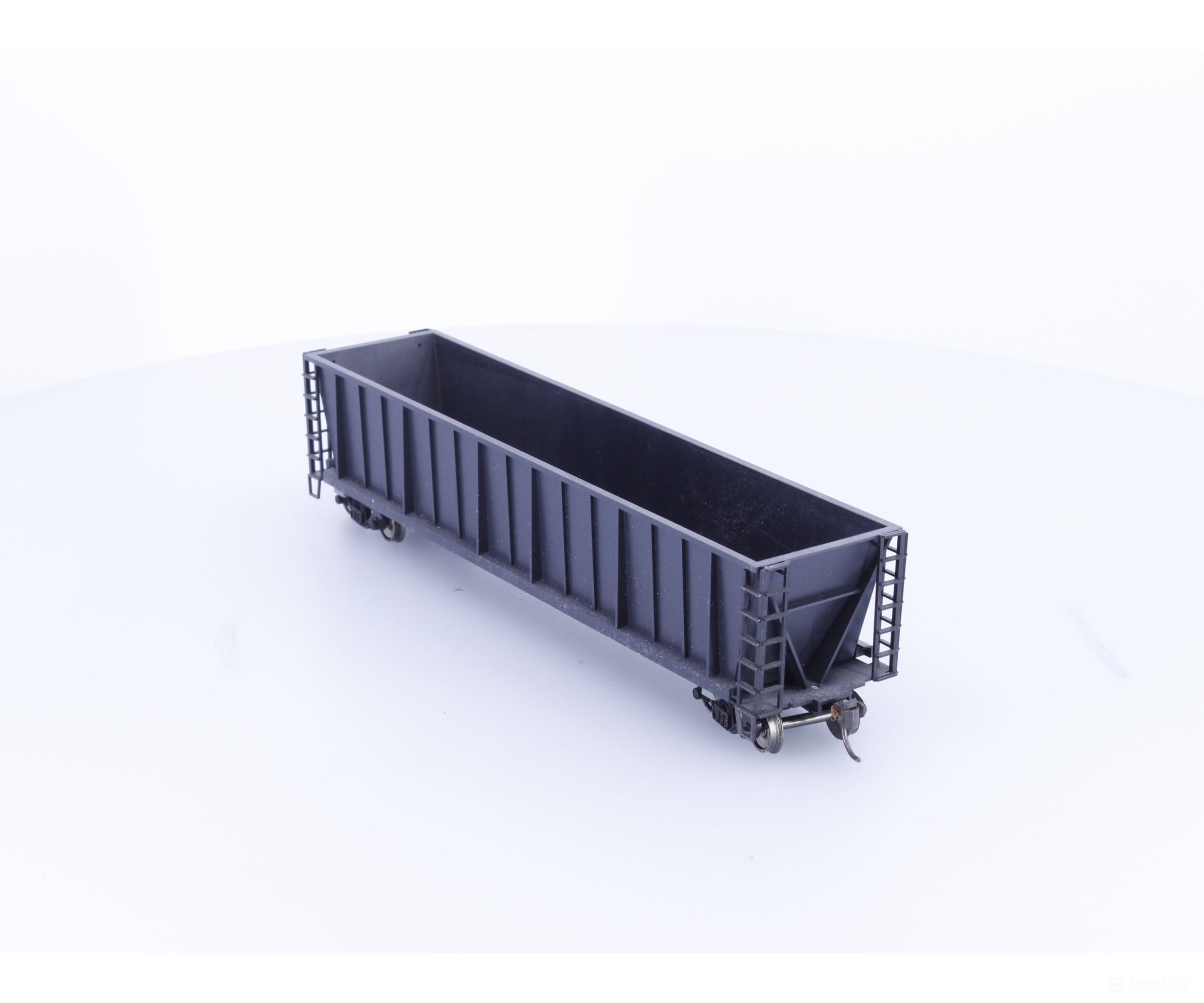 Roundhouse 1660 HO 50’ Bathtub Gondola #70 Undecorated - Freight Cars