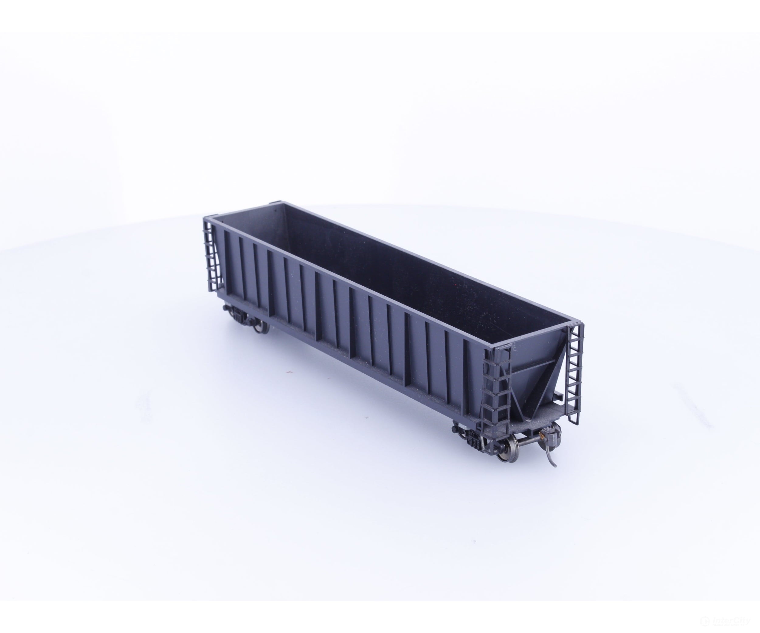 Roundhouse 1660 HO 50’ Bathtub Gondola #72 Undecorated - Freight Cars