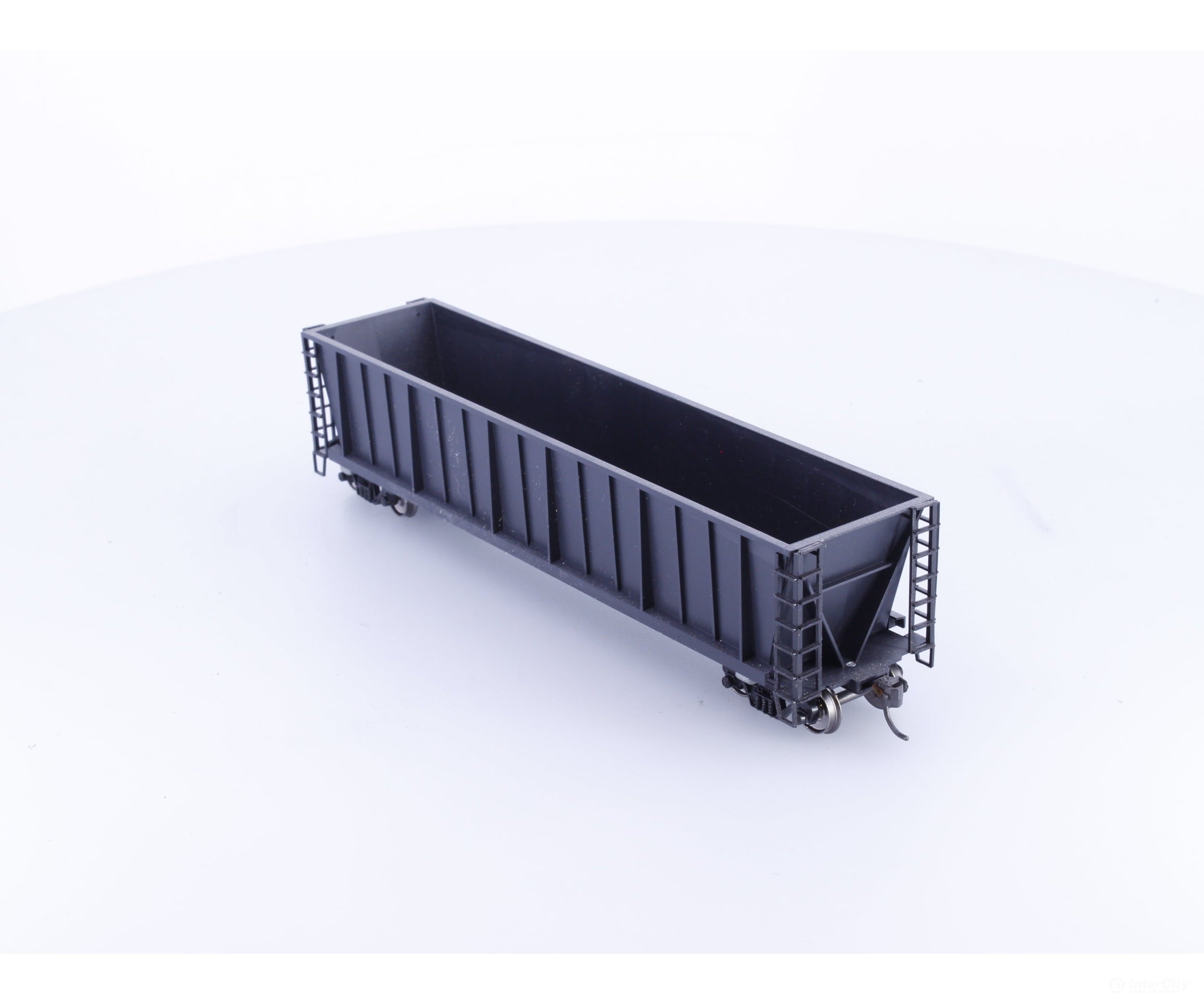 Roundhouse 1660 HO 50’ Bathtub Gondola #74 Undecorated - Freight Cars