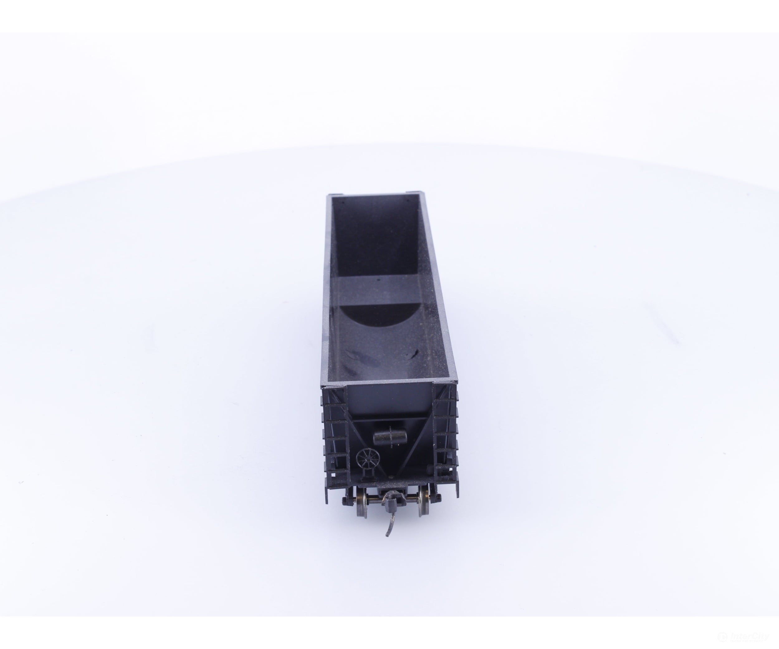 Roundhouse 1660 HO 50’ Bathtub Gondola #74 Undecorated - Freight Cars