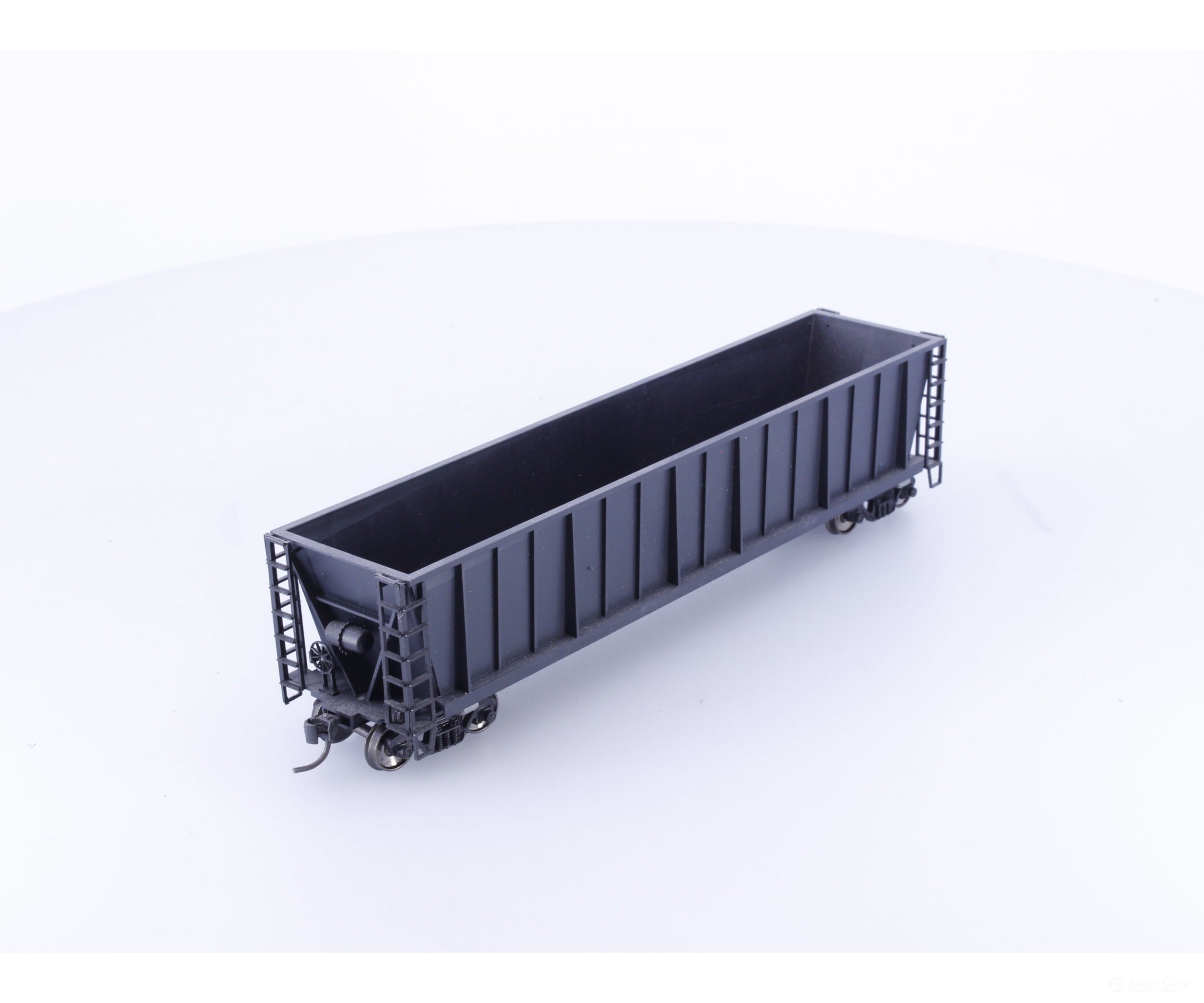 Roundhouse 1660 HO 50’ Bathtub Gondola #76 Undecorated - Freight Cars