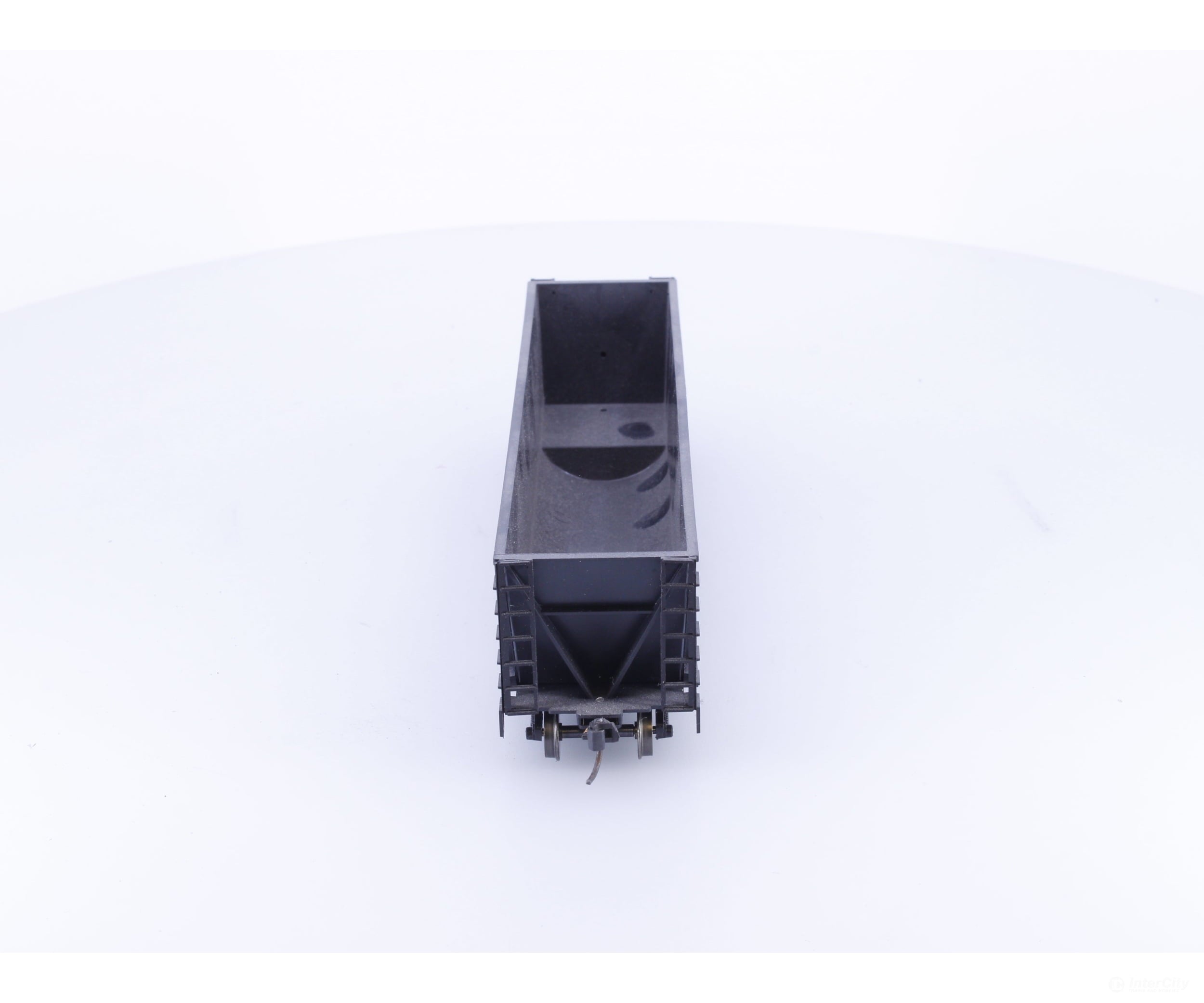 Roundhouse 1660 HO 50’ Bathtub Gondola #76 Undecorated - Freight Cars