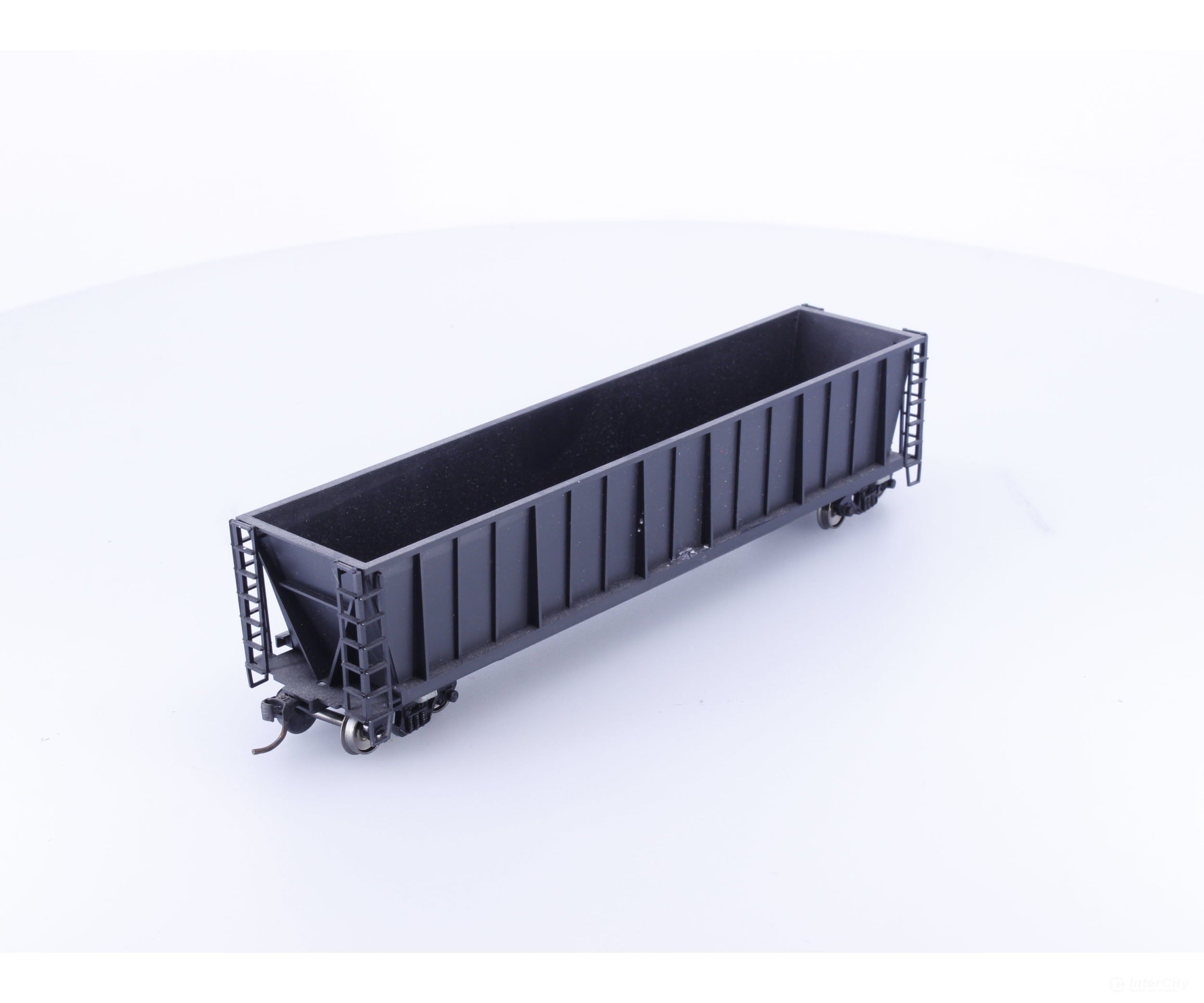 Roundhouse 1660 HO 50’ Bathtub Gondola #77 Undecorated - Freight Cars