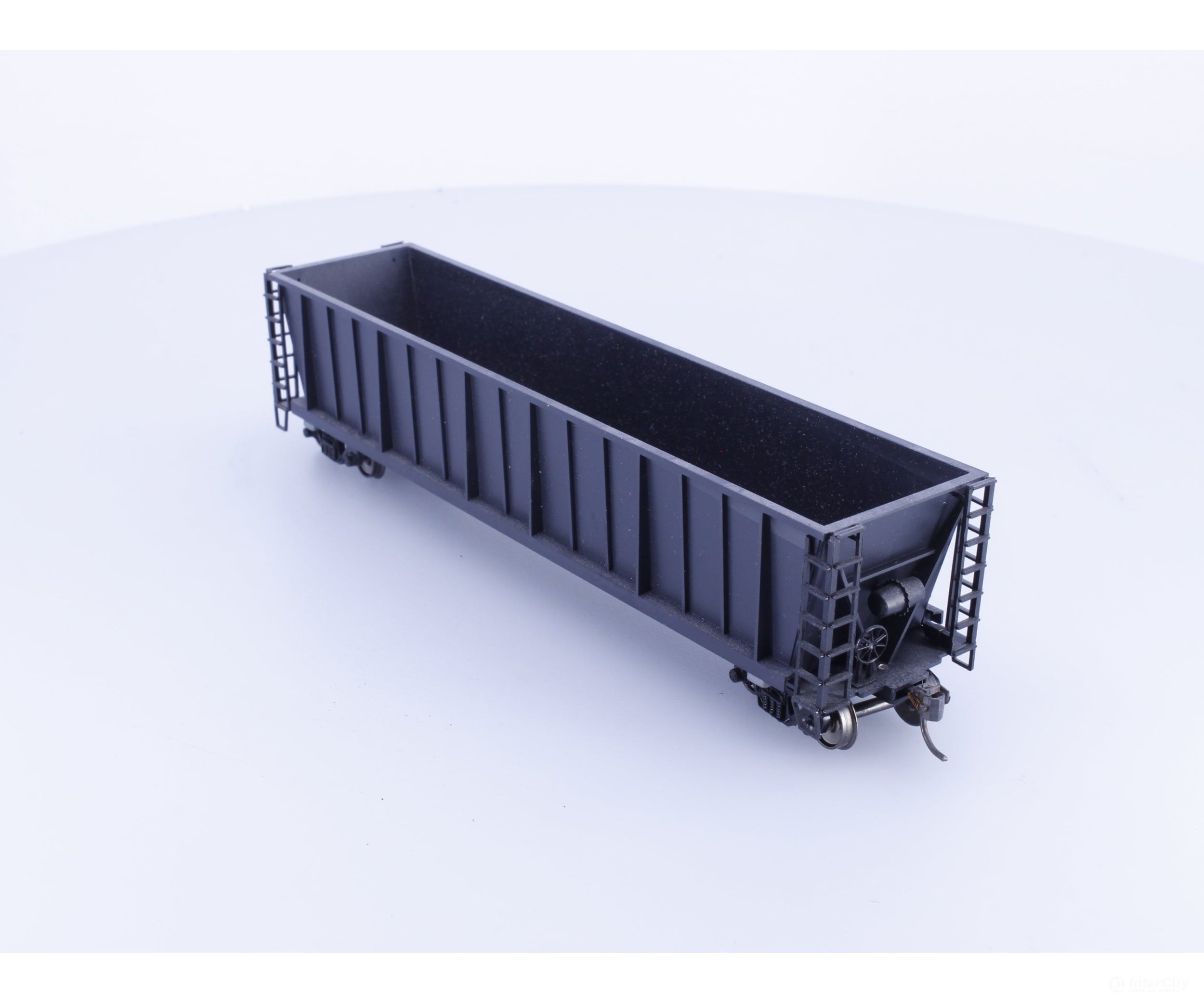 Roundhouse 1660 HO 50’ Bathtub Gondola #8 Undecorated - Freight Cars
