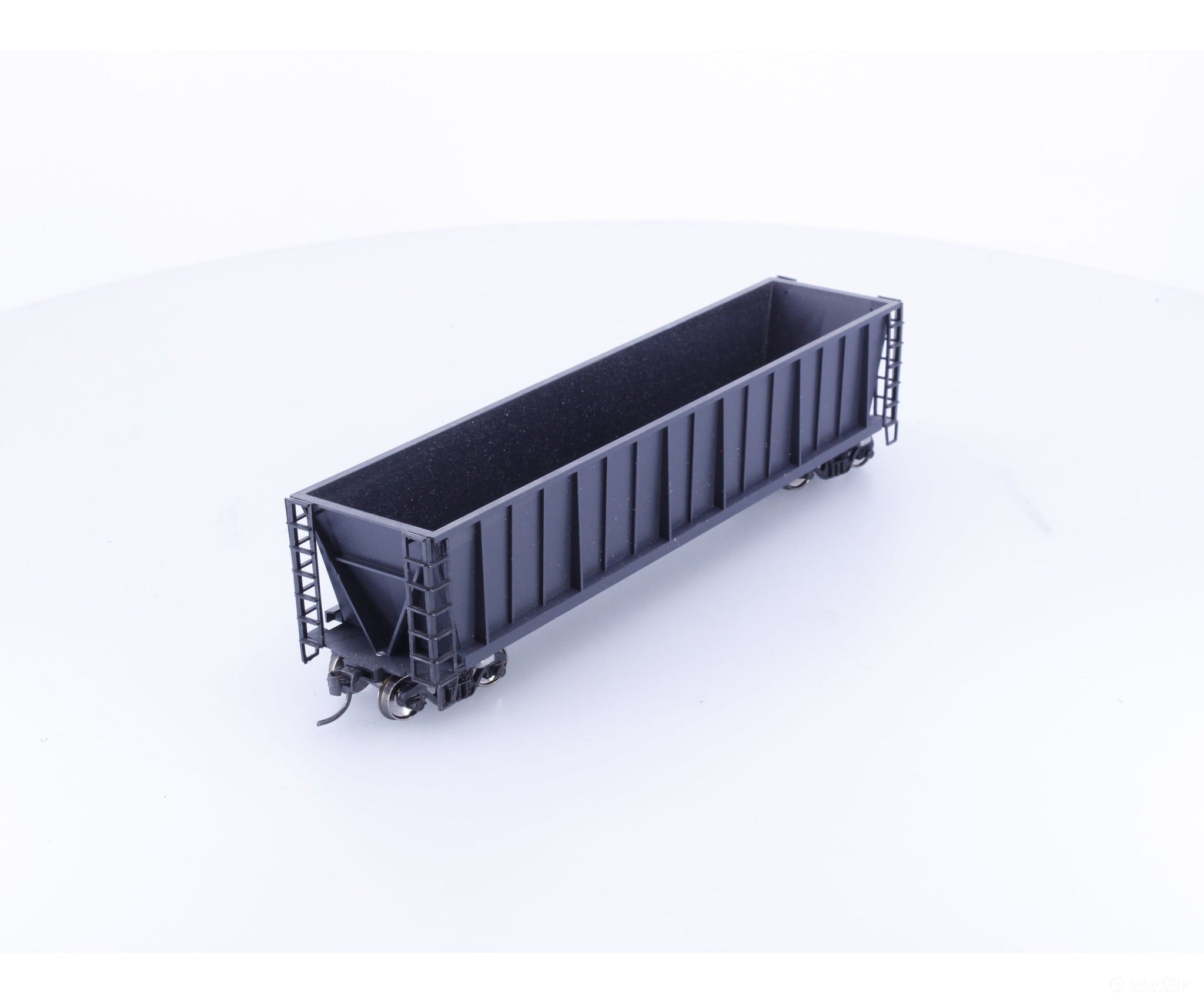 Roundhouse 1660 HO 50’ Bathtub Gondola #80 Undecorated - Freight Cars