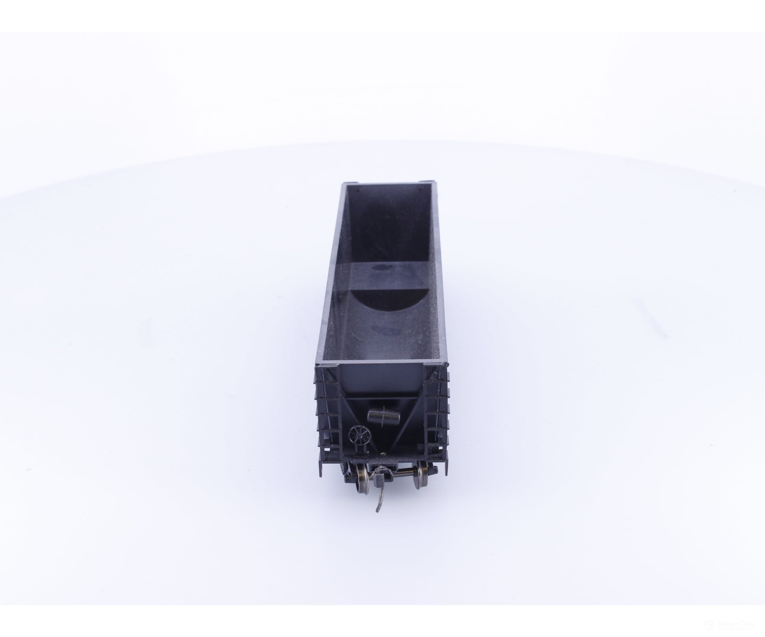Roundhouse 1660 HO 50’ Bathtub Gondola #84 Undecorated - Freight Cars